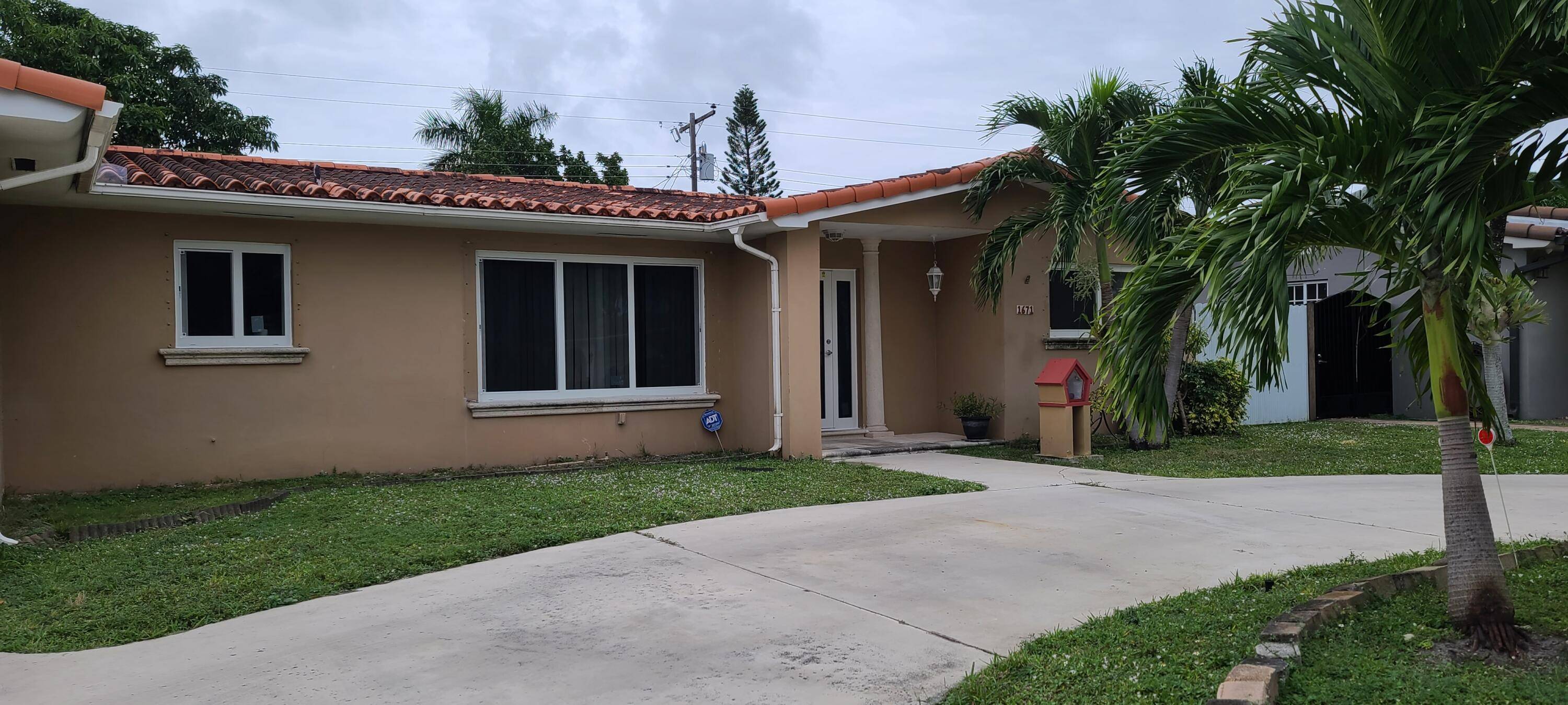 Hialeah, FL 33014,1671 W 79th ST