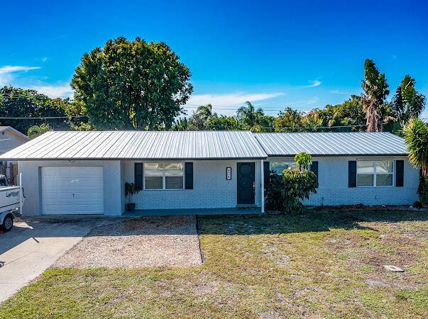 Jensen Beach, FL 34957,1504 NE 24th ST