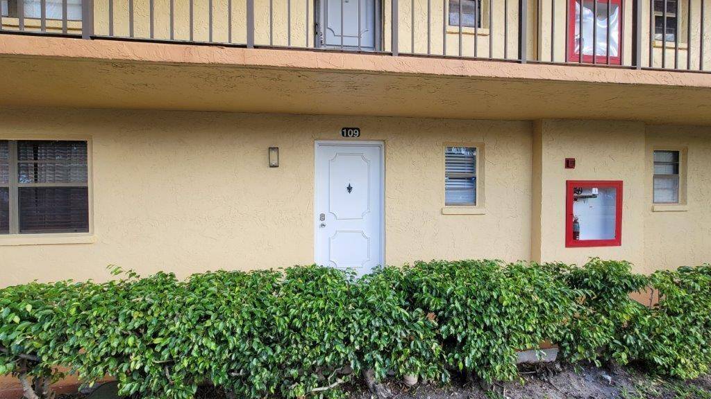 Boca Raton, FL 33428,9273 SW 8th ST 109