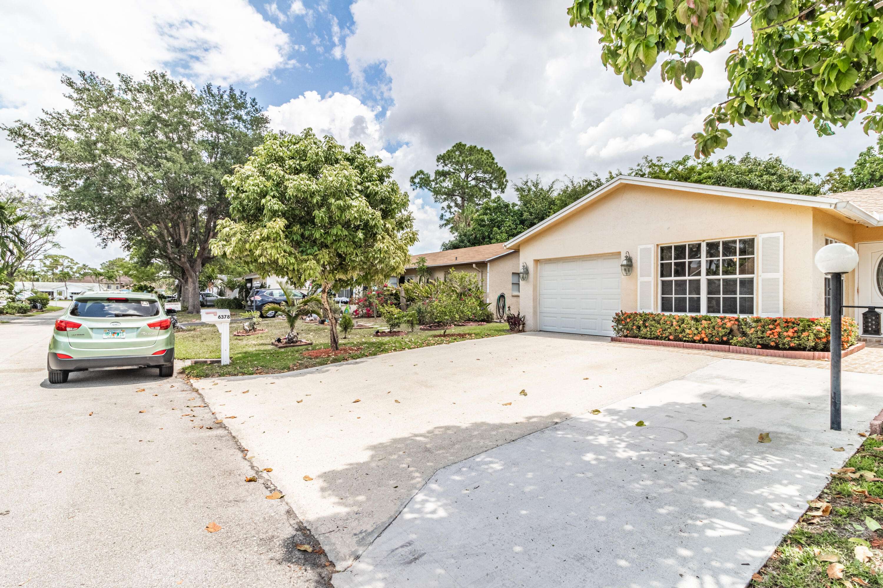 Lake Worth, FL 33463,6378 Summer Sky LN