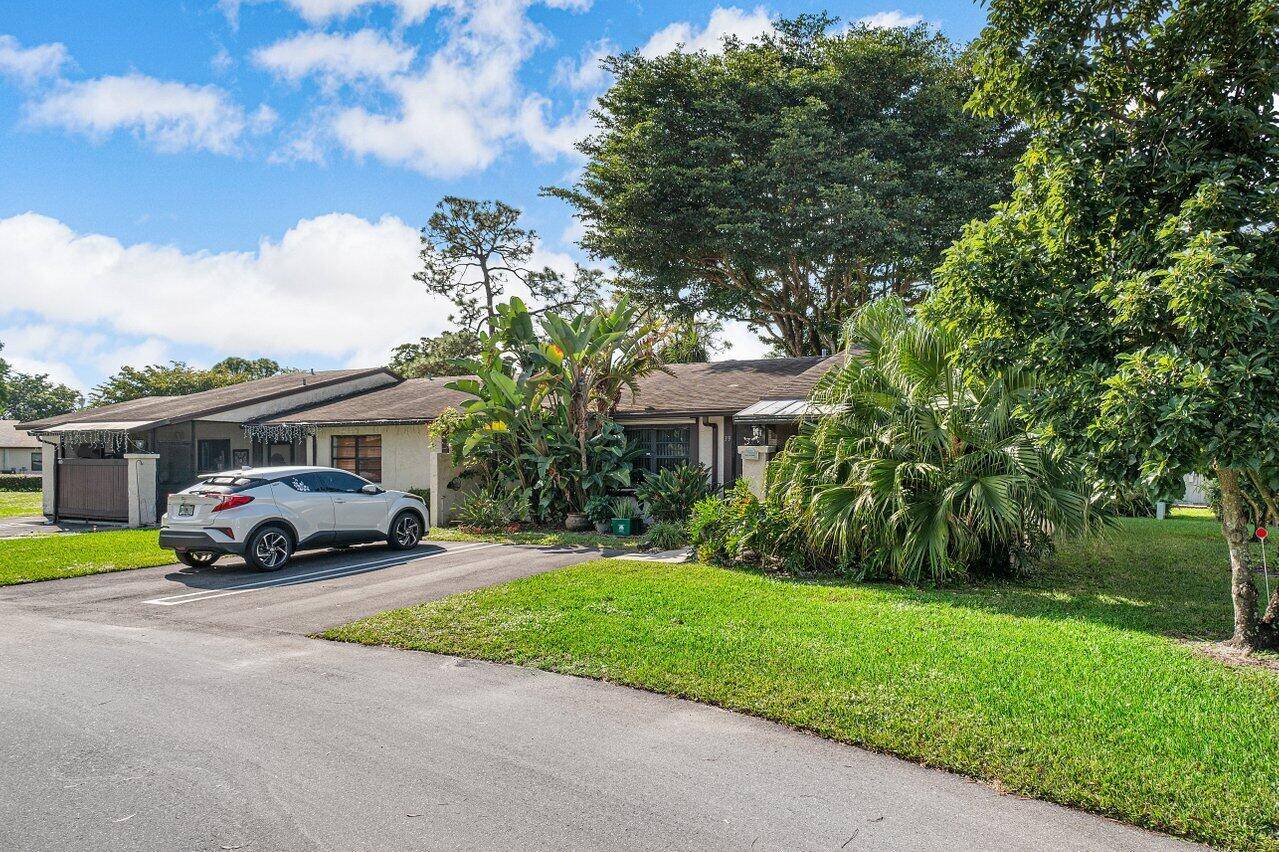 Royal Palm Beach, FL 33411,39 E Seminole CT