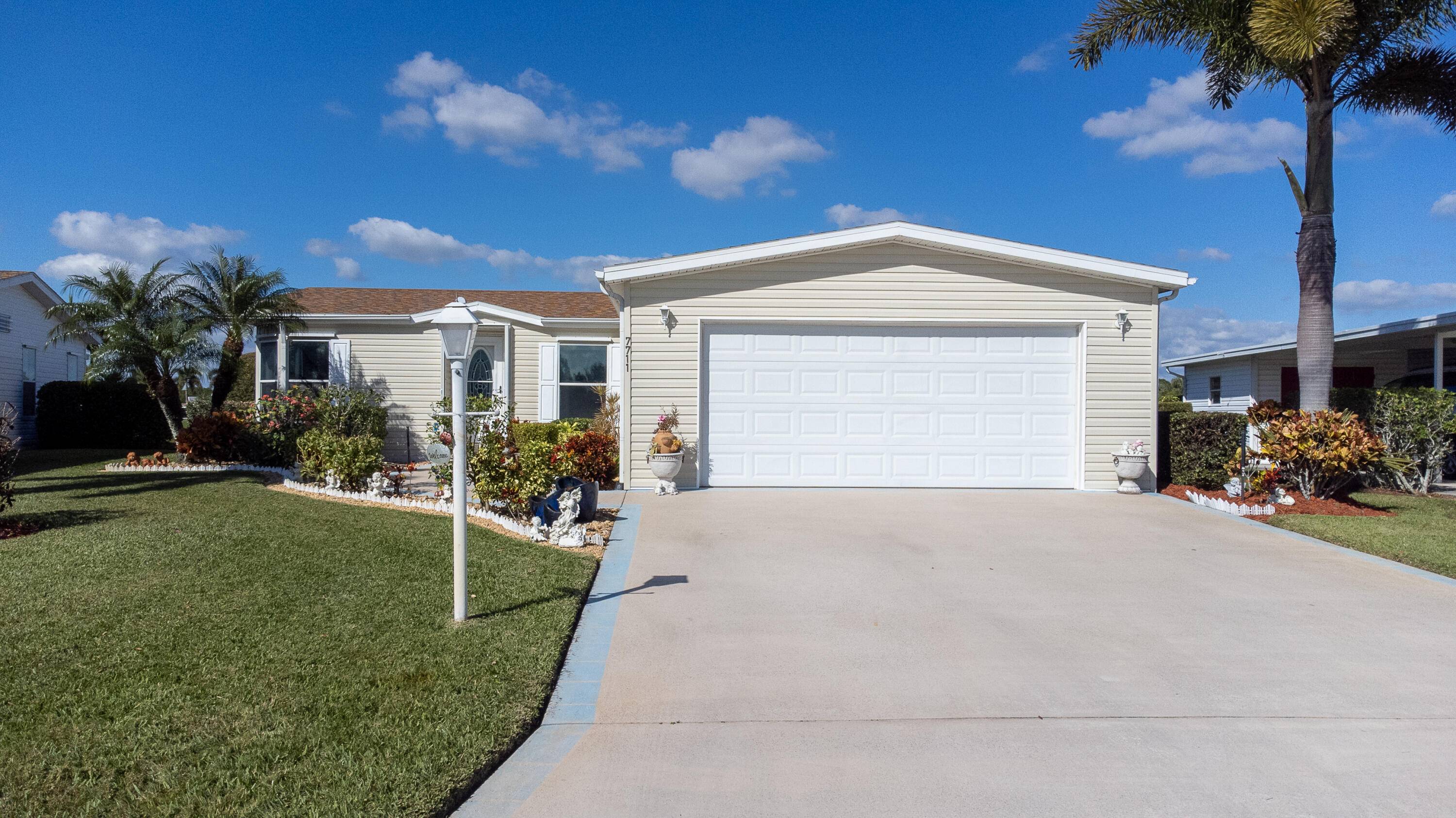 Port Saint Lucie, FL 34952,7711 Mcclintock WAY