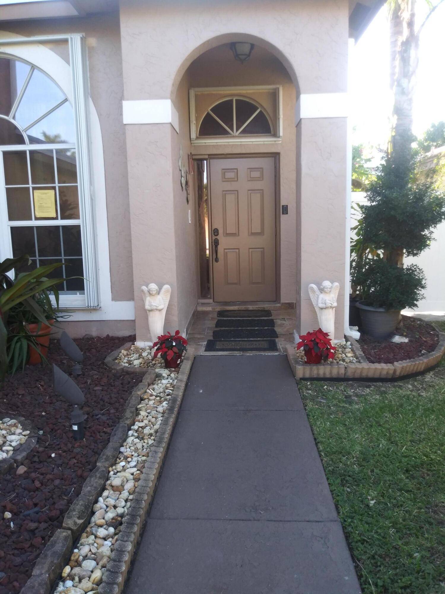 Pembroke Pines, FL 33029,18004 SW 12th CT