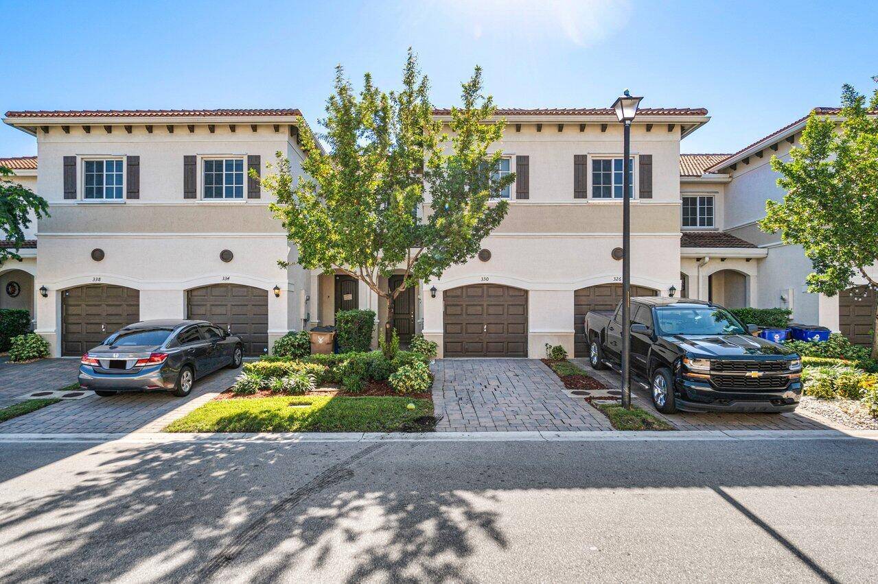 Deerfield Beach, FL 33064,330 NE 47th PL