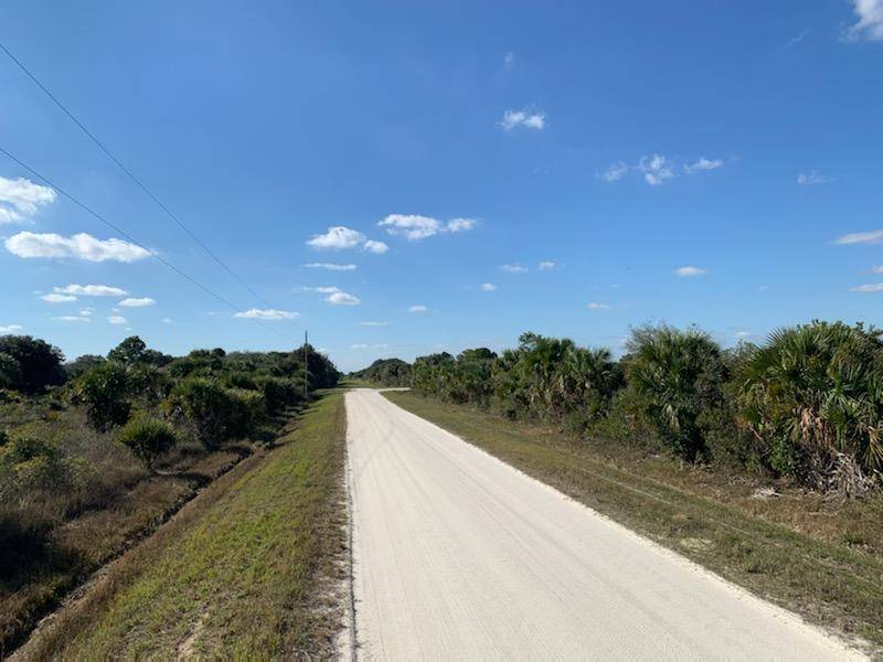 Okeechobee, FL 34972,20222 NW 296th ST