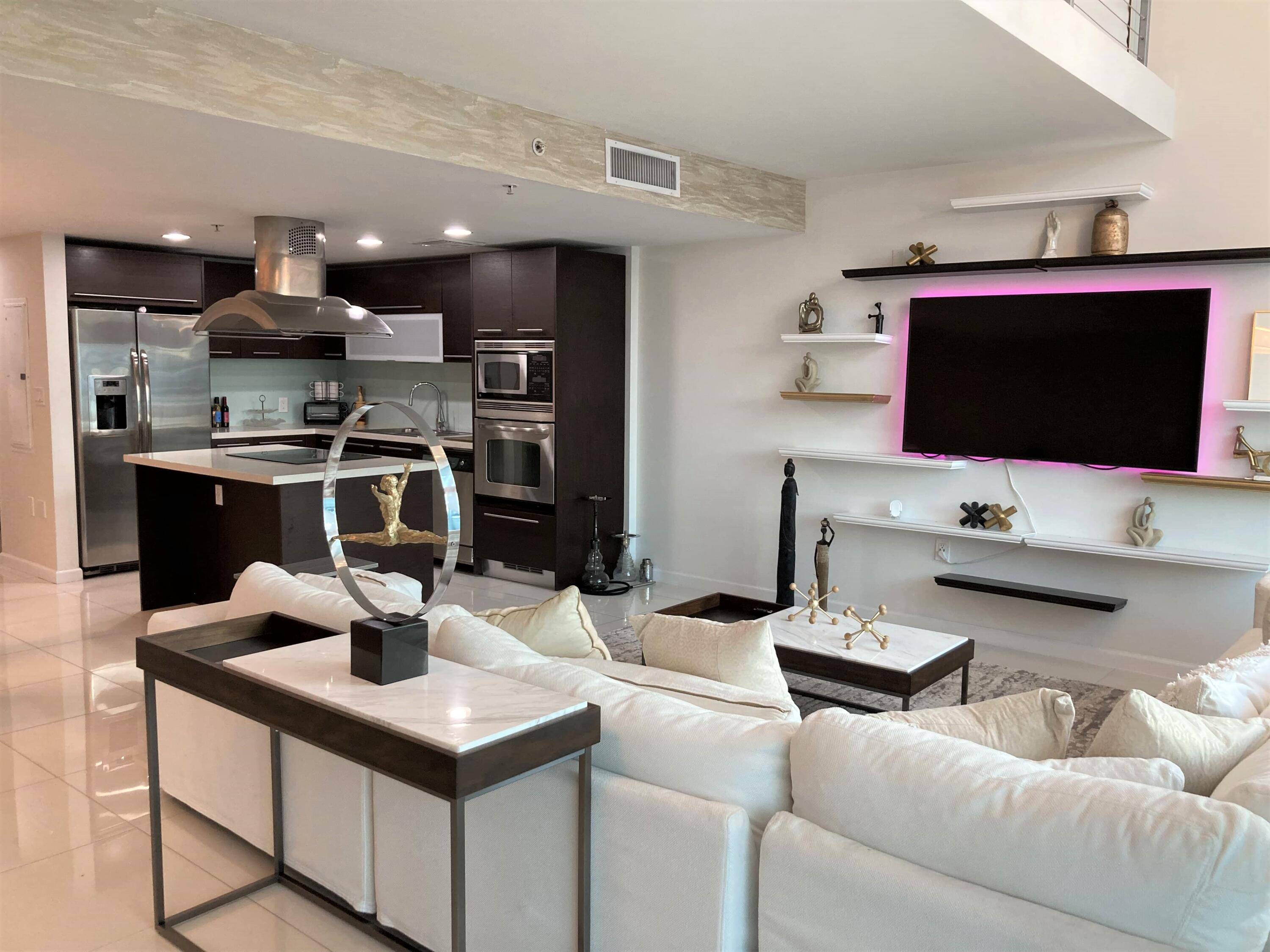 North Bay Village, FL 33141,7928 East DR Unit 101