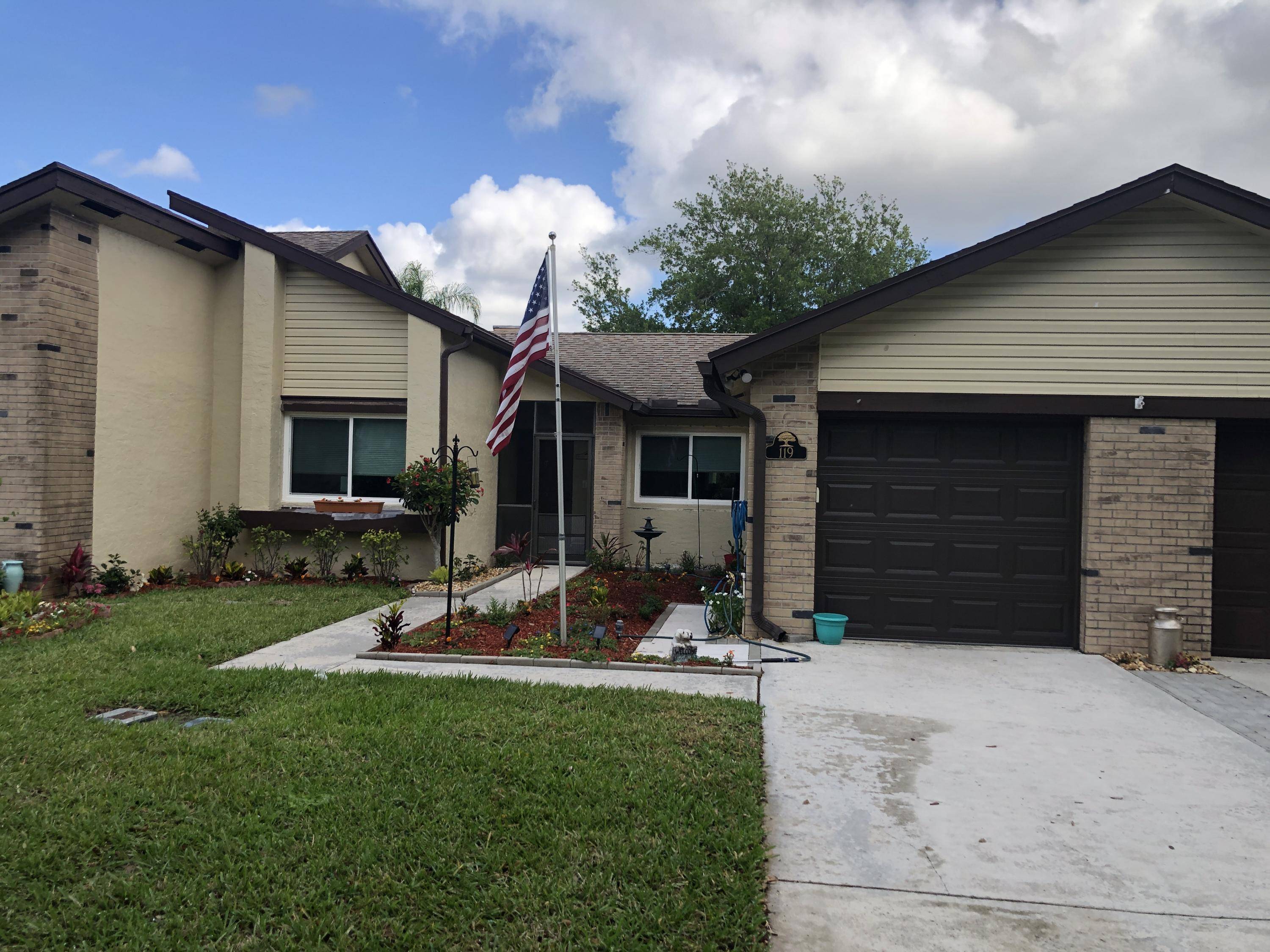 Royal Palm Beach, FL 33411,119 Ramblewood CIR