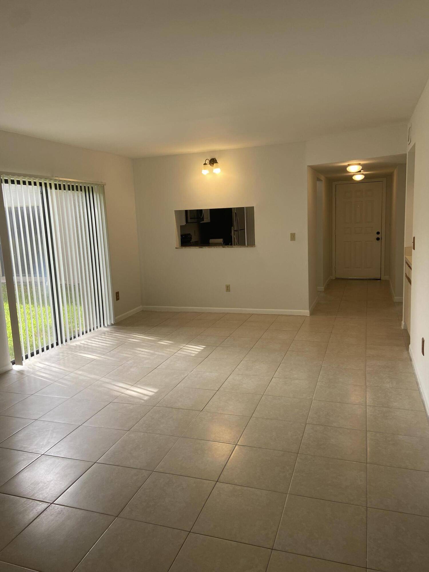 Boca Raton, FL 33487,350 Club CIR 106