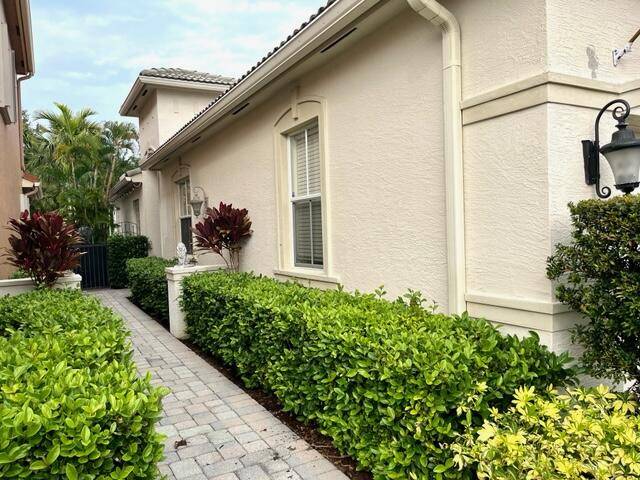 Palm Beach Gardens, FL 33418,227 Isle Verde WAY