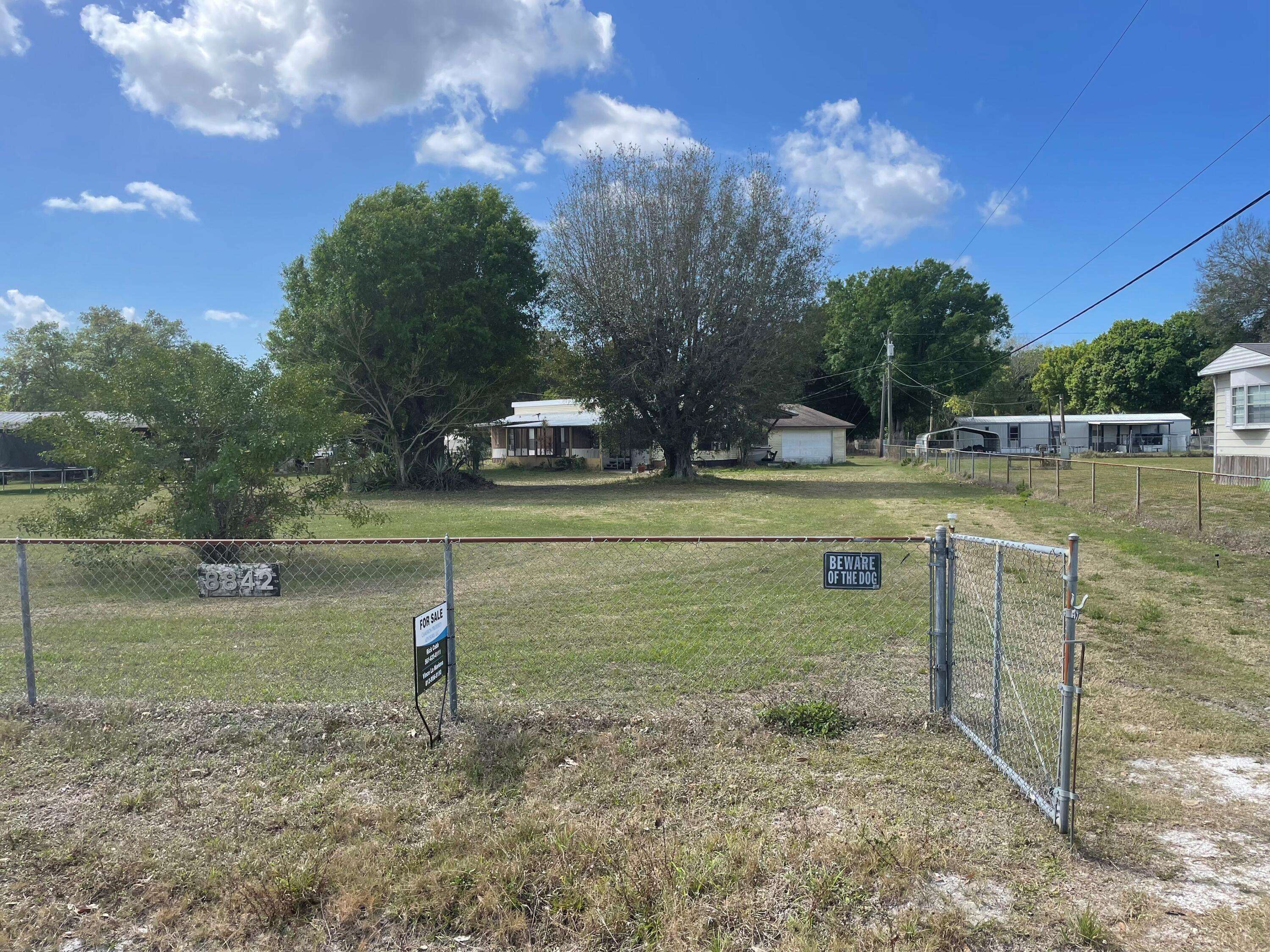 Okeechobee, FL 34974,8842 SE 57th DR