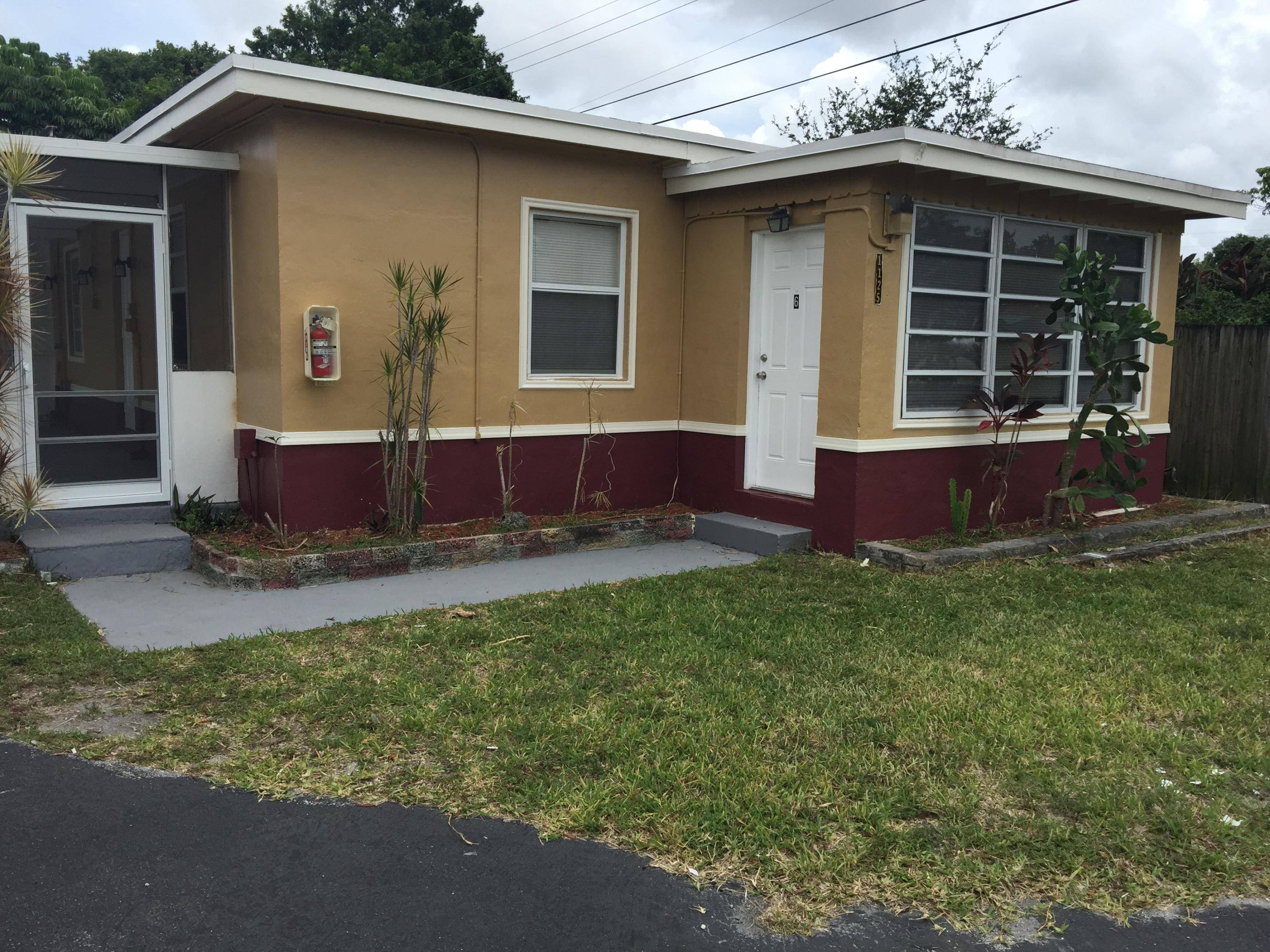 Hollywood, FL 33021,1125 N 59 AVE