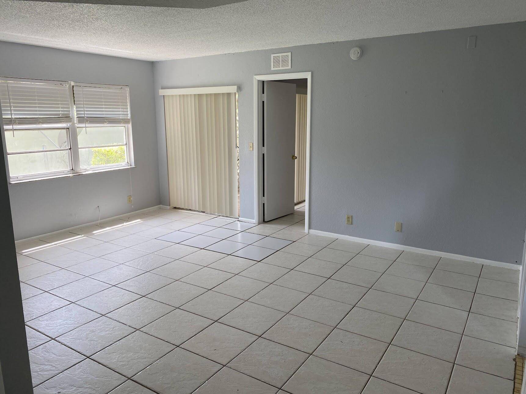 Port Saint Lucie, FL 34952,1518 SE Royal Green CIR 103