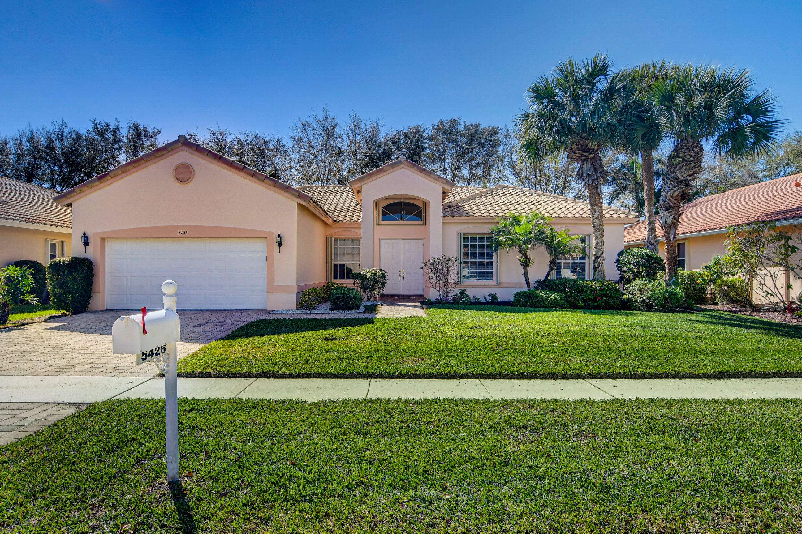 Boynton Beach, FL 33437,5426 Landon CIR