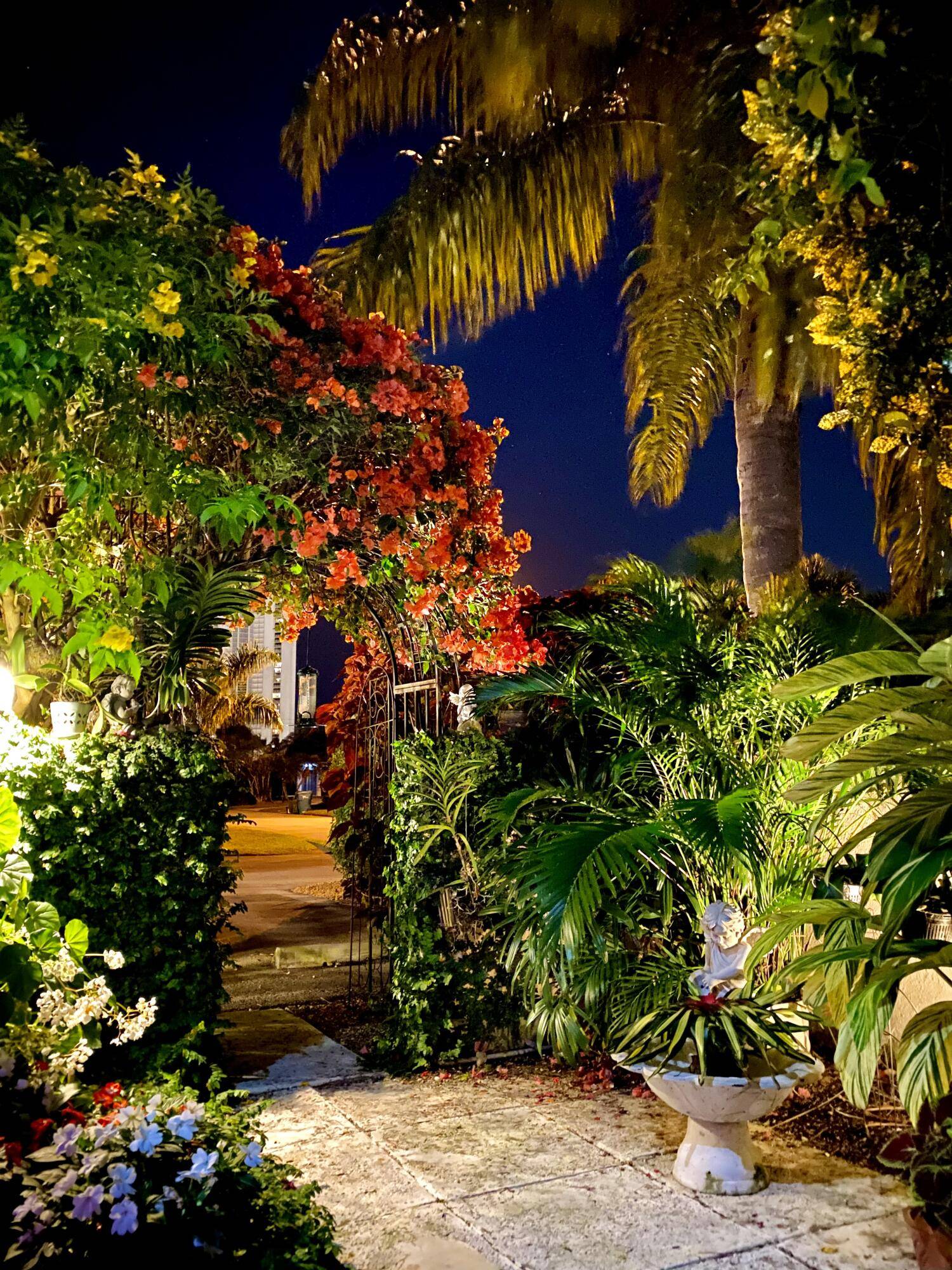 Singer Island, FL 33404,1100 Surf RD 114