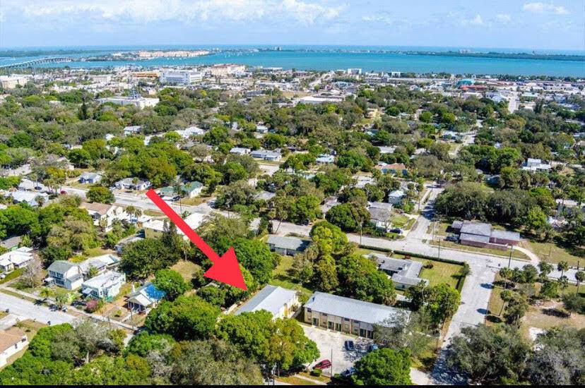 Fort Pierce, FL 34950,622 S 11th S ST