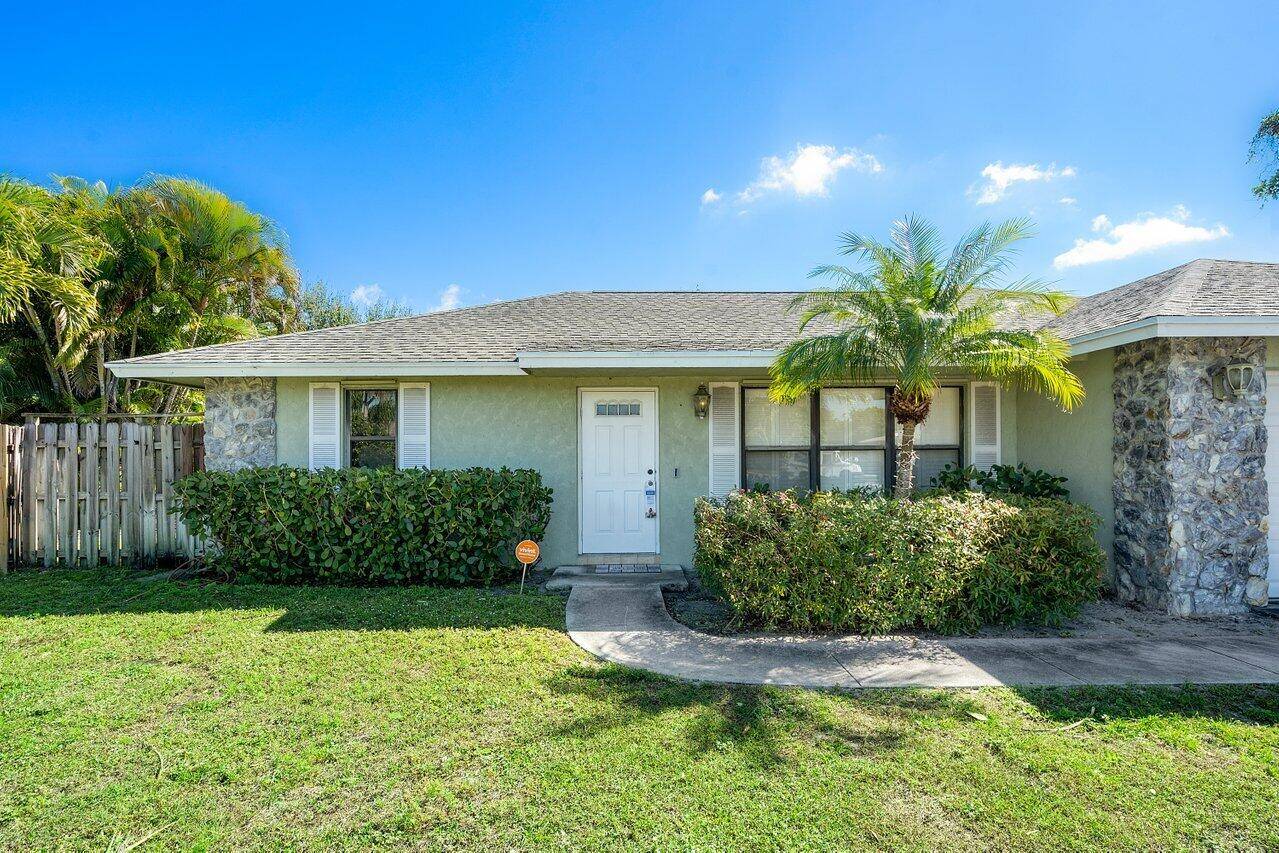 Lantana, FL 33462,1235 La Costa CIR