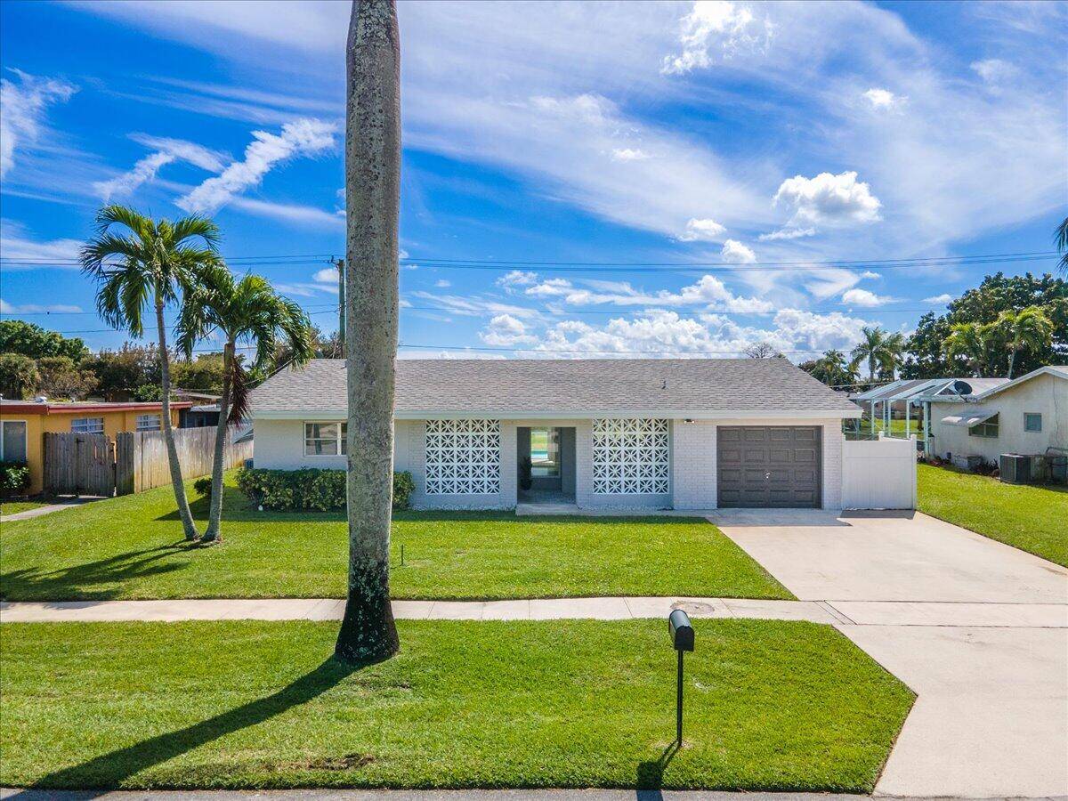 Palm Springs, FL 33461,313 Cypress LN