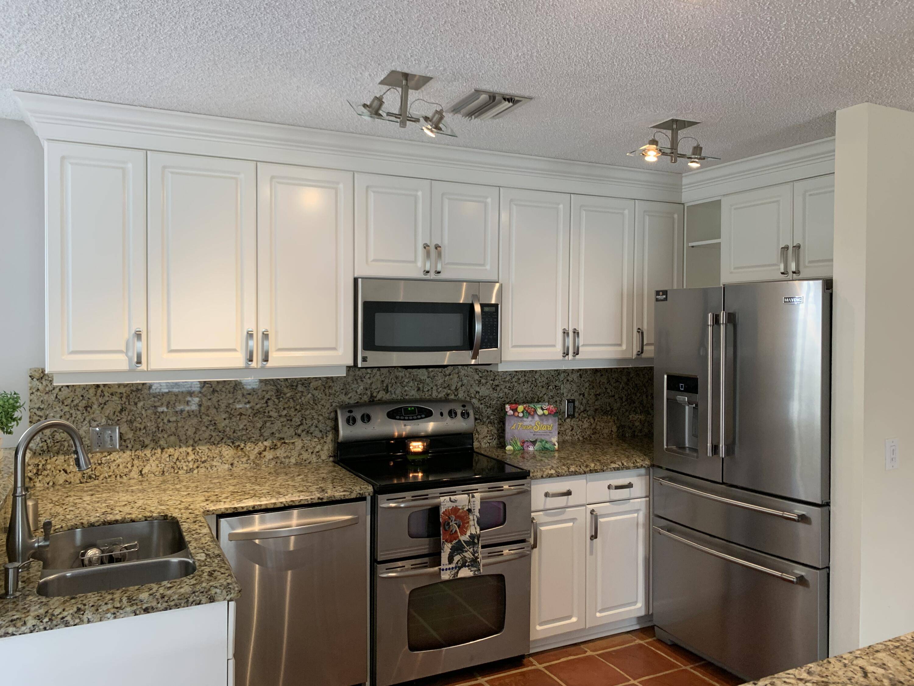 Delray Beach, FL 33445,4122 NW 2nd ST