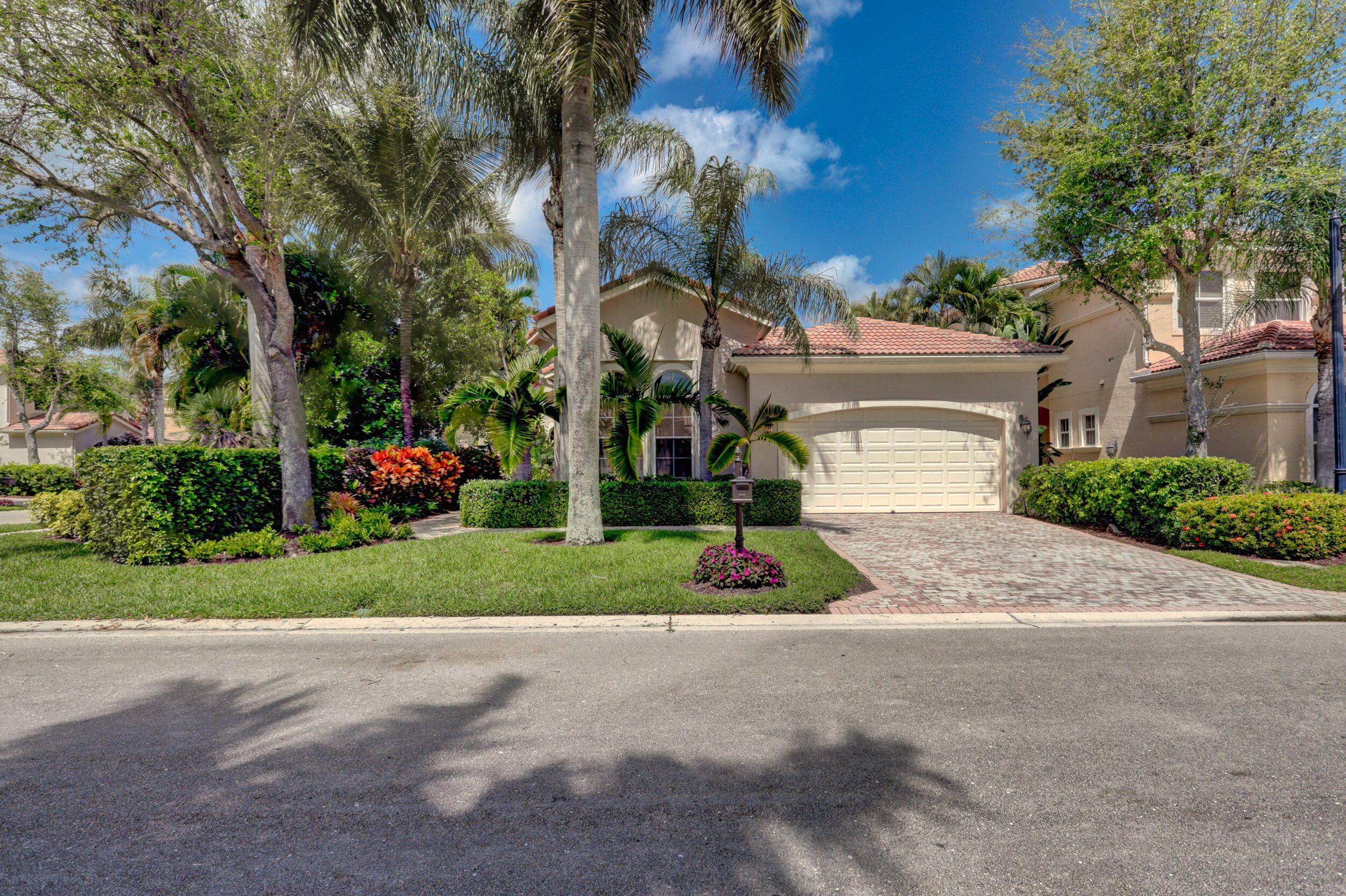 Palm Beach Gardens, FL 33418,101 Andalusia WAY
