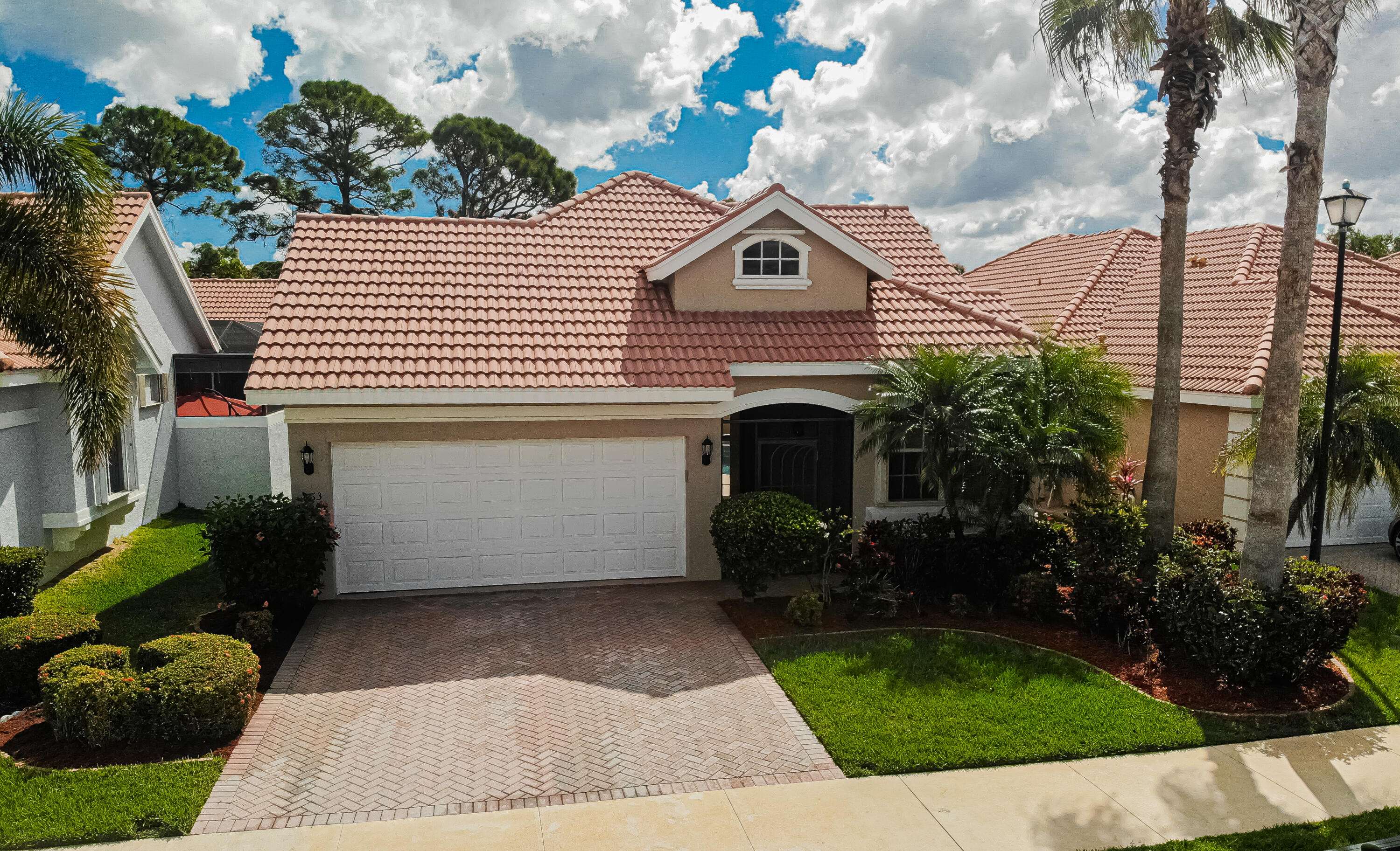 Port Saint Lucie, FL 34986,863 SW Munjack CIR