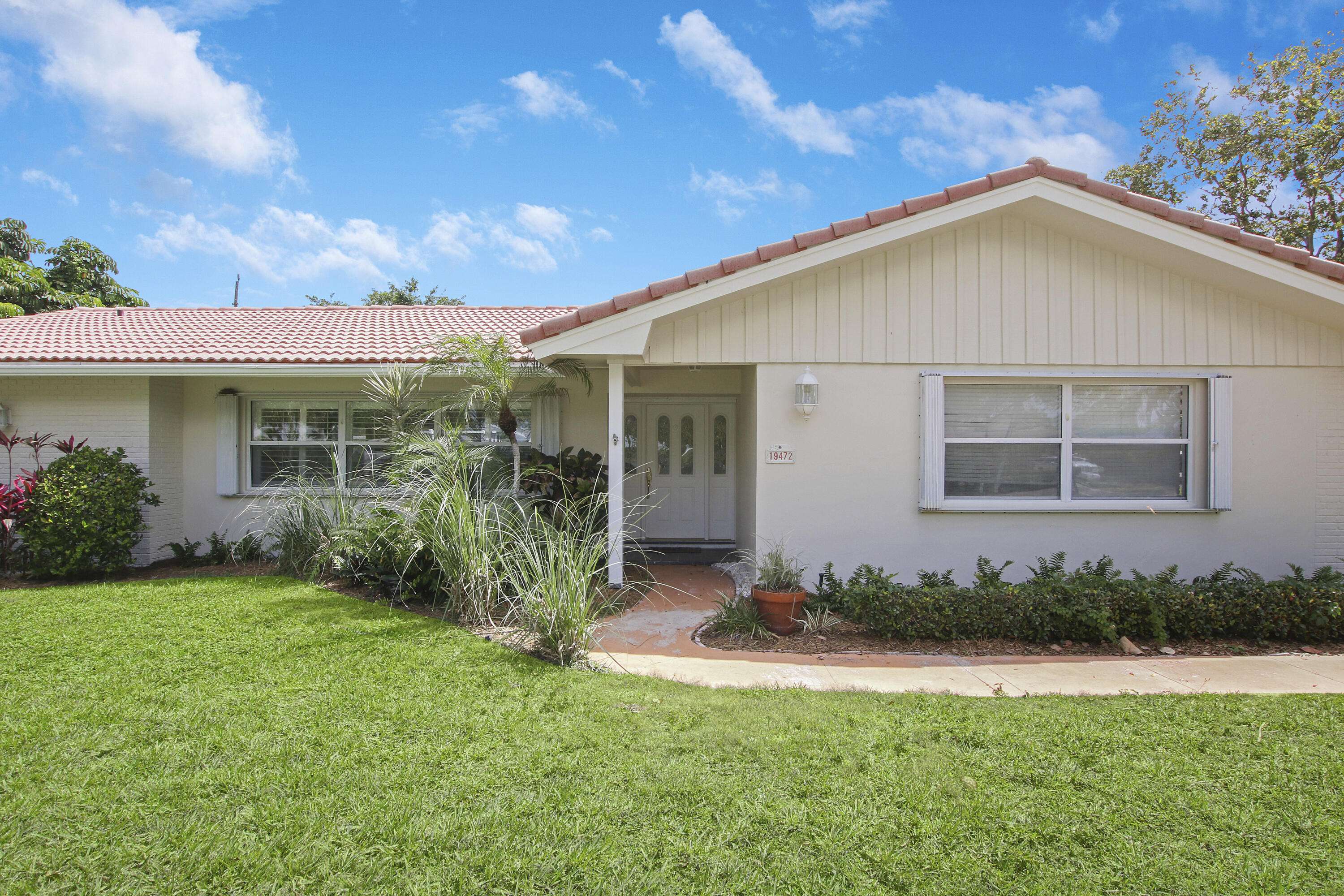 Tequesta, FL 33469,19472 Country Club DR