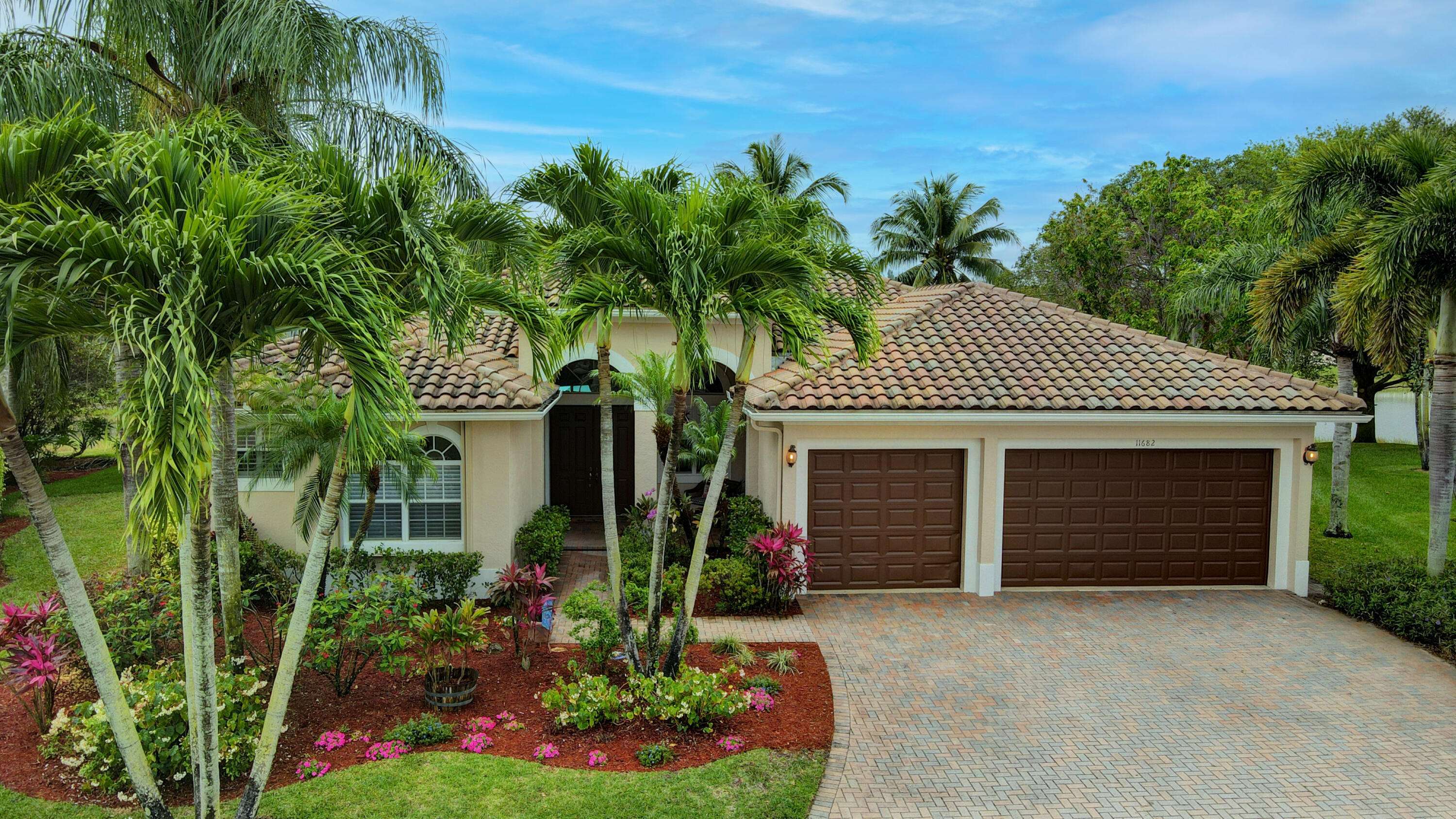 Wellington, FL 33449,11682 Manatee Bay LN