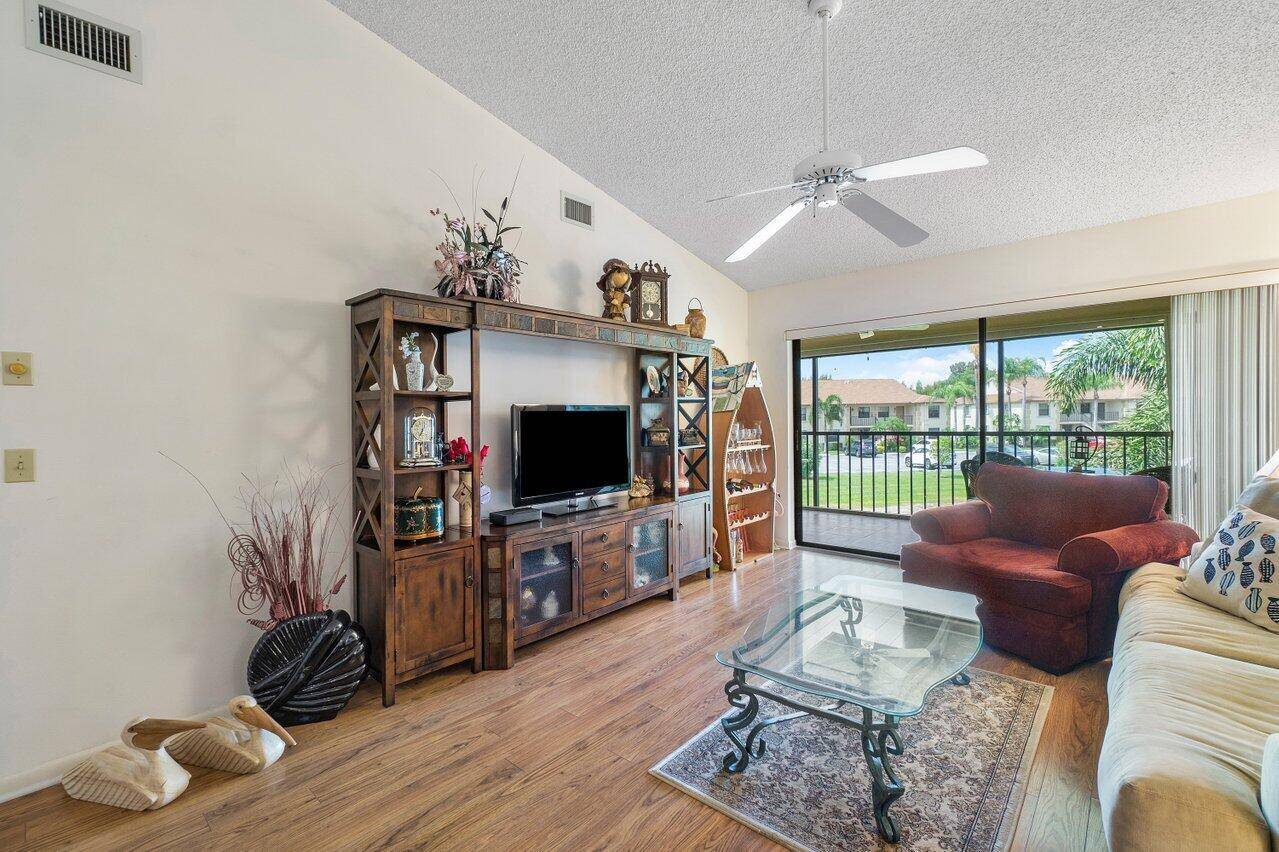 Jupiter, FL 33458,1402 Pinecrest C CIR C