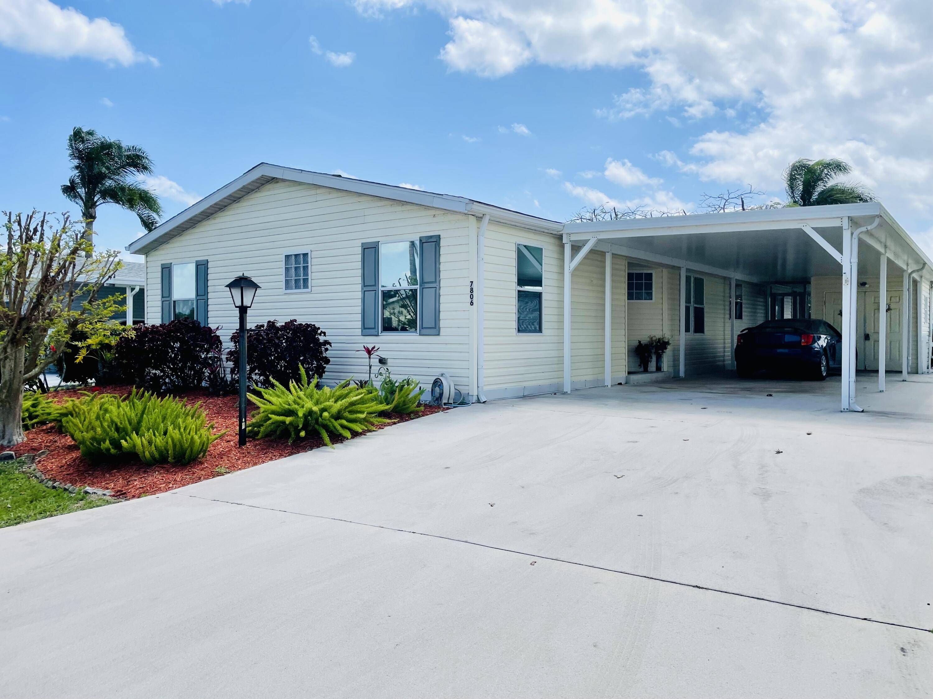 Port Saint Lucie, FL 34952,7806 Meadowlark LN