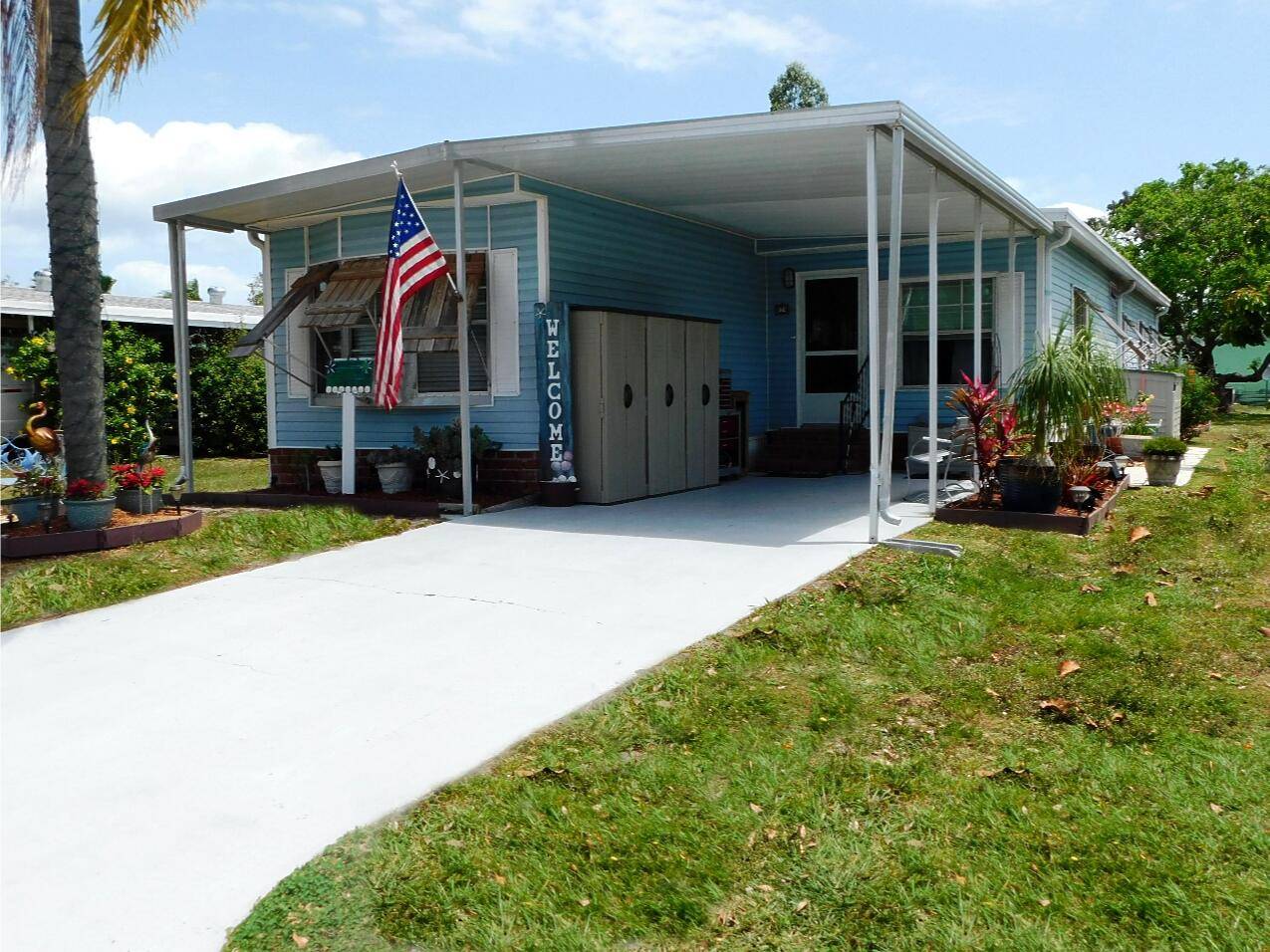 Port Saint Lucie, FL 34952,7 La Costa LN