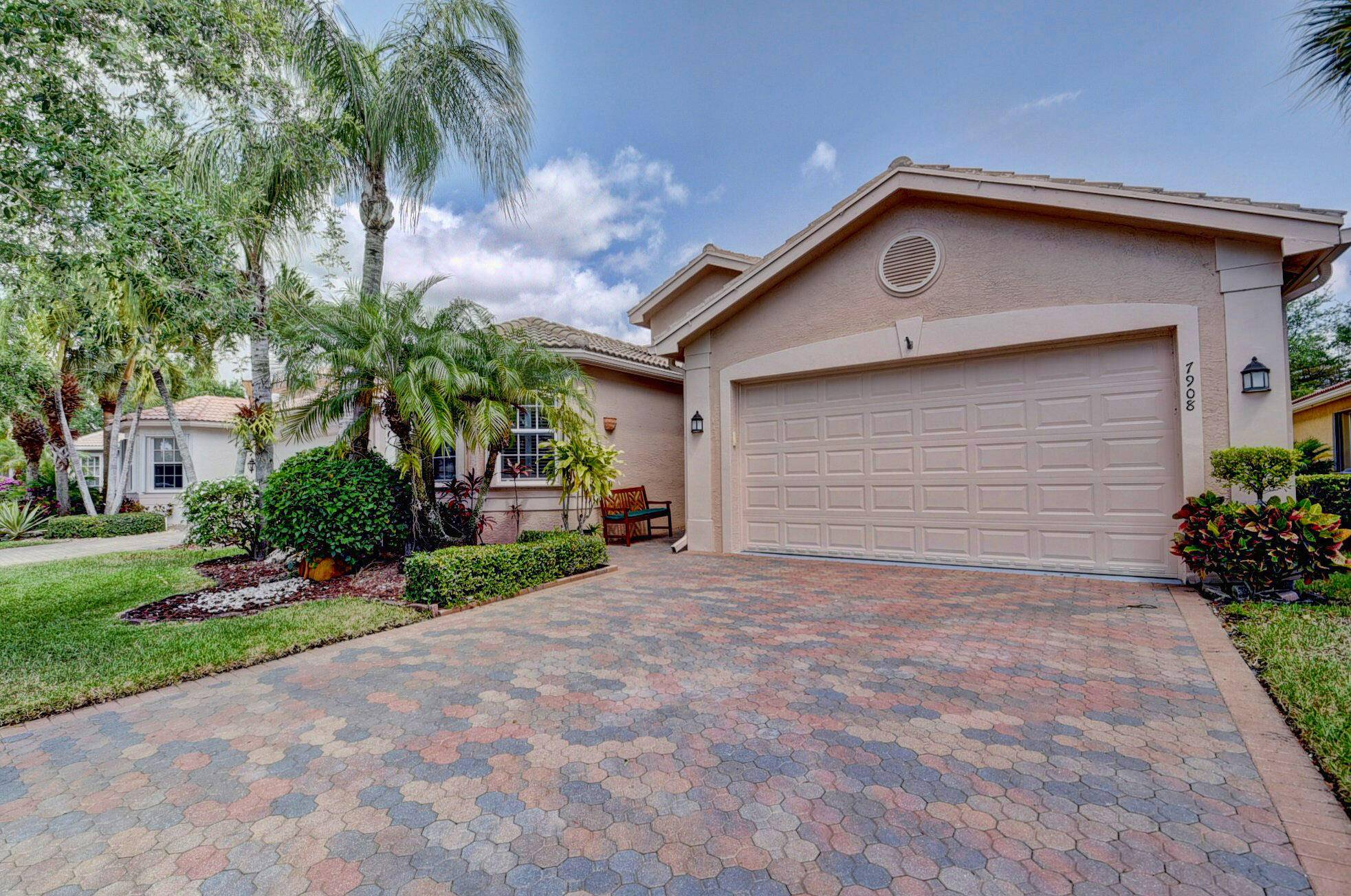 Lake Worth, FL 33467,7908 Seagrape Shores DR