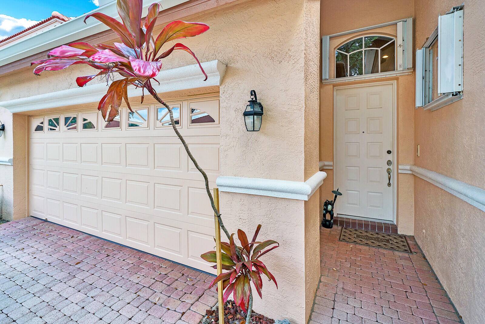 Palm Beach Gardens, FL 33418,114 Monterey Pointe DR