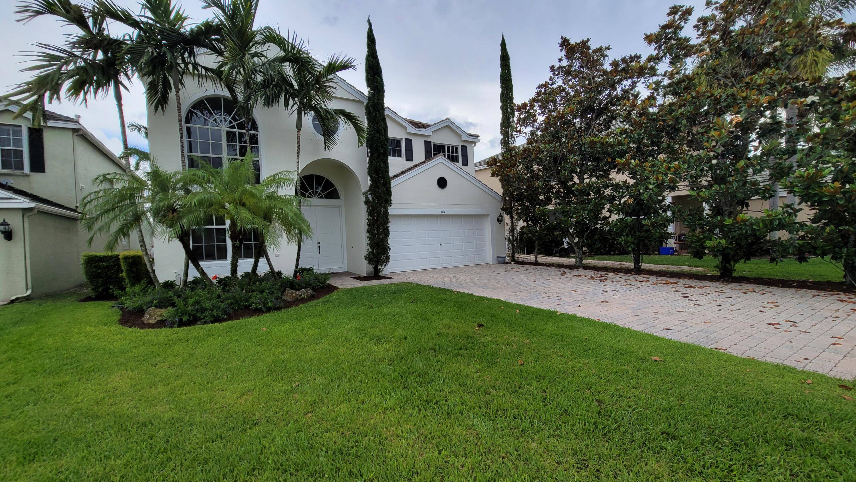 Royal Palm Beach, FL 33414,104 Churchill CIR