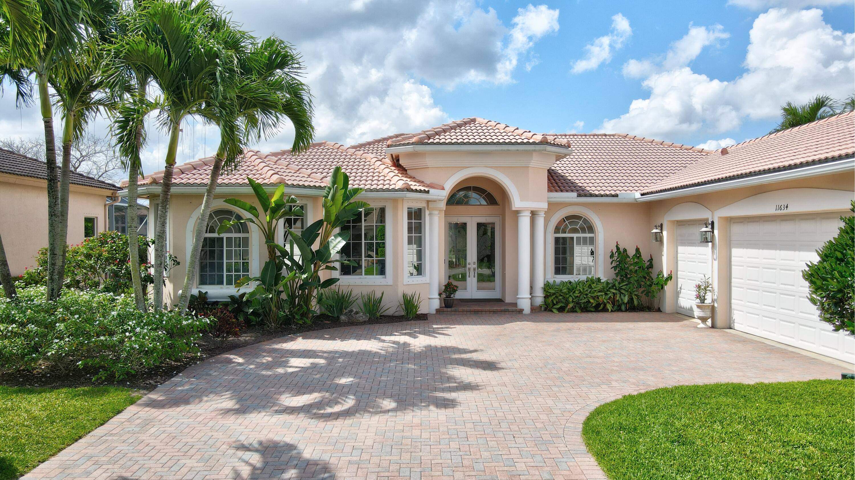 Wellington, FL 33449,11634 Manatee Bay LN