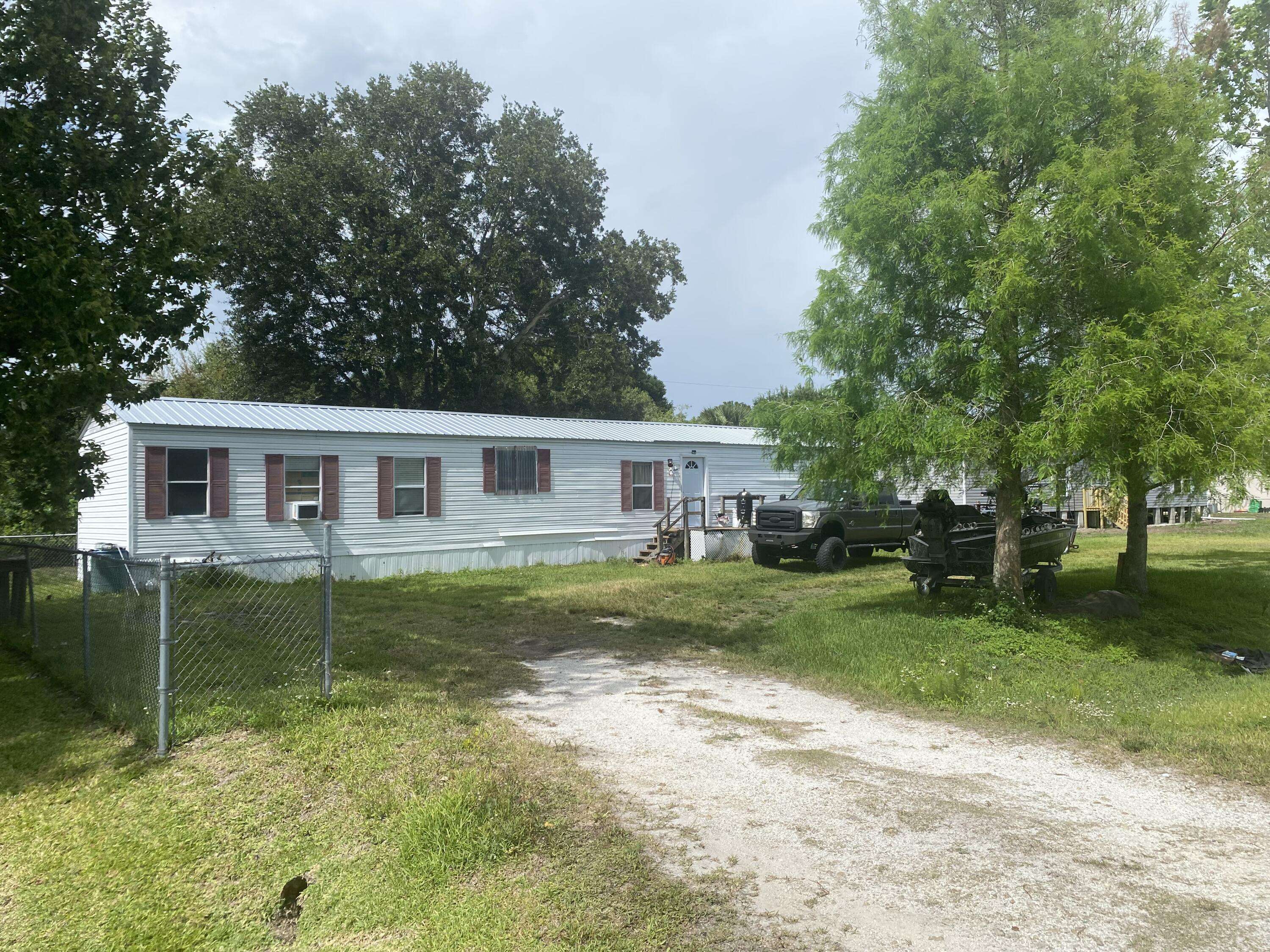 Okeechobee, FL 34974,6585 NE 7th ST