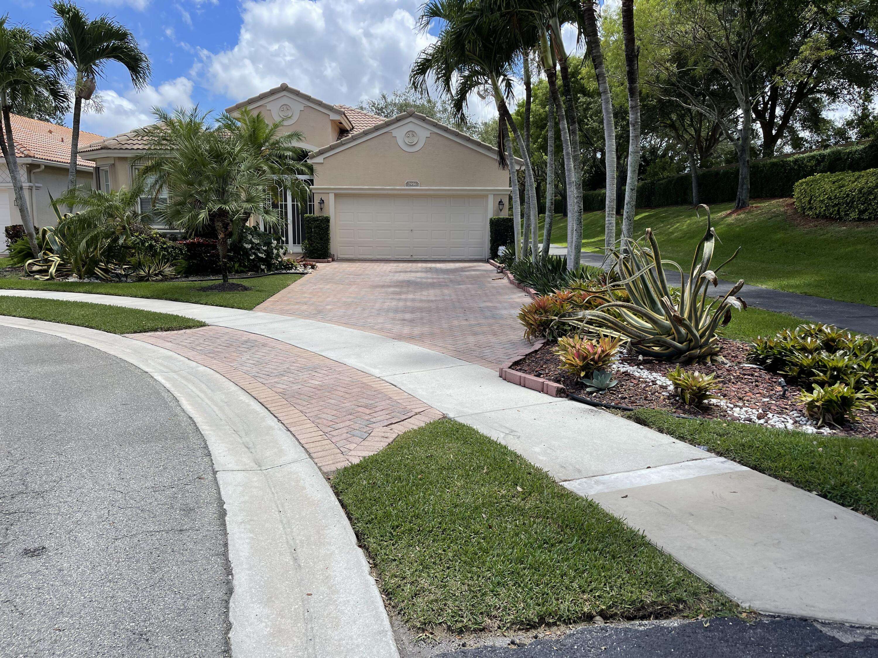 Boynton Beach, FL 33437,7956 Lando AVE