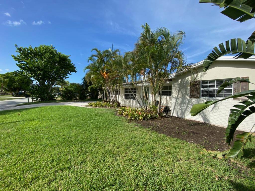 Tequesta, FL 33469,19185 SE Homewood AVE