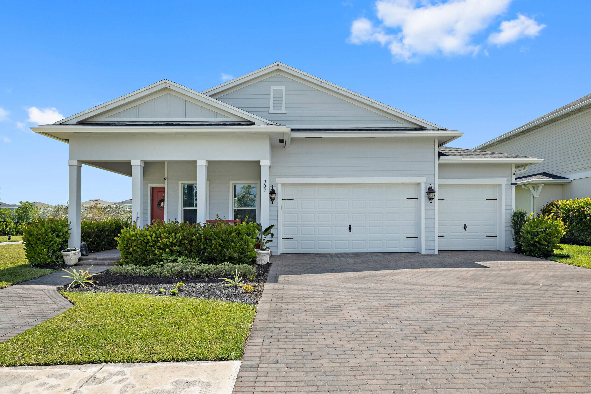 Loxahatchee, FL 33470,907 Sweetgrass ST