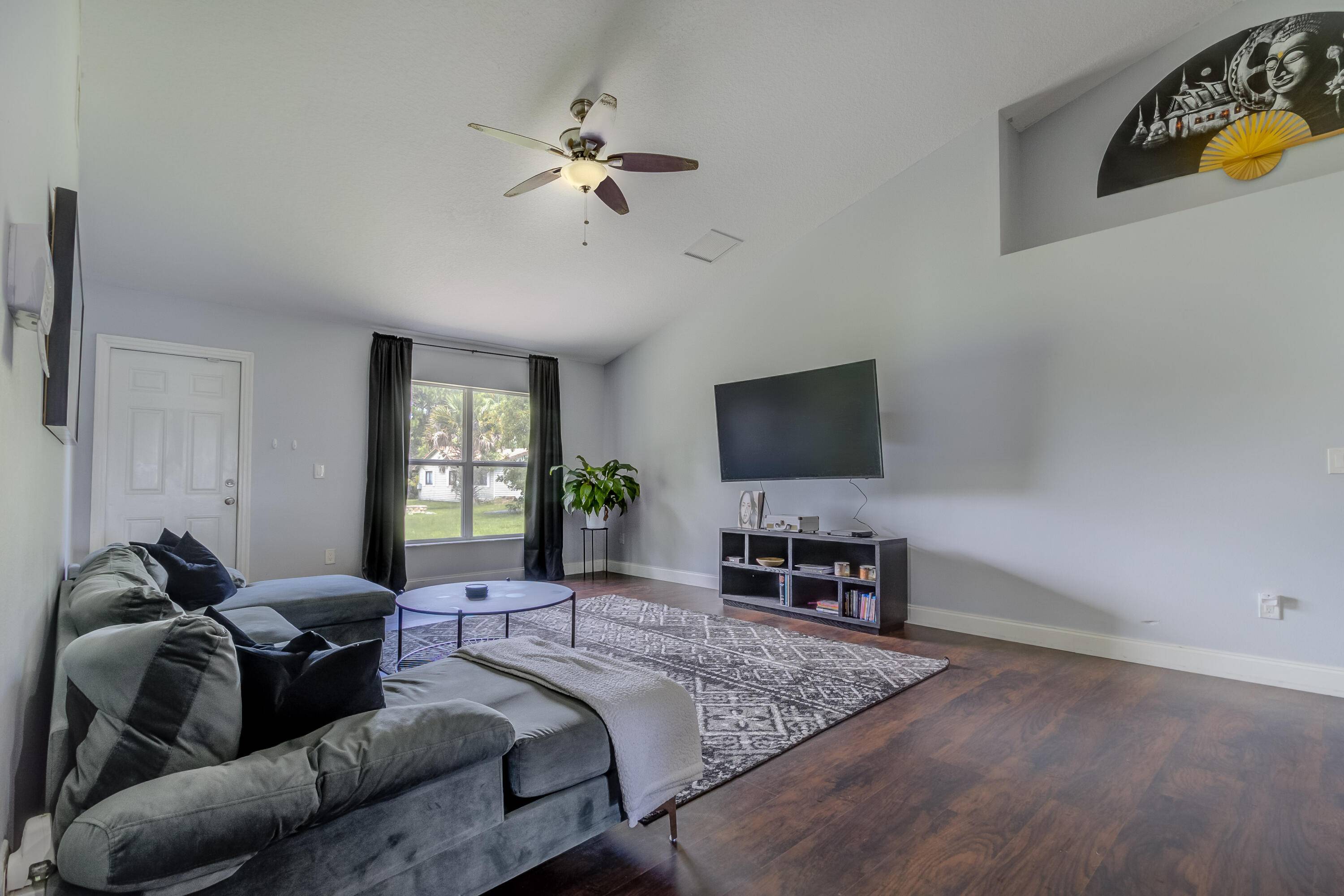 Port Saint Lucie, FL 34953,561 SE Damask AVE