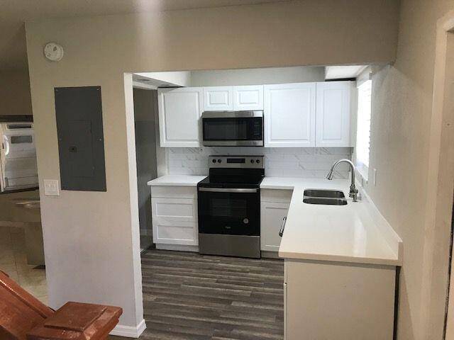 Greenacres, FL 33463,5305 Bayside DR