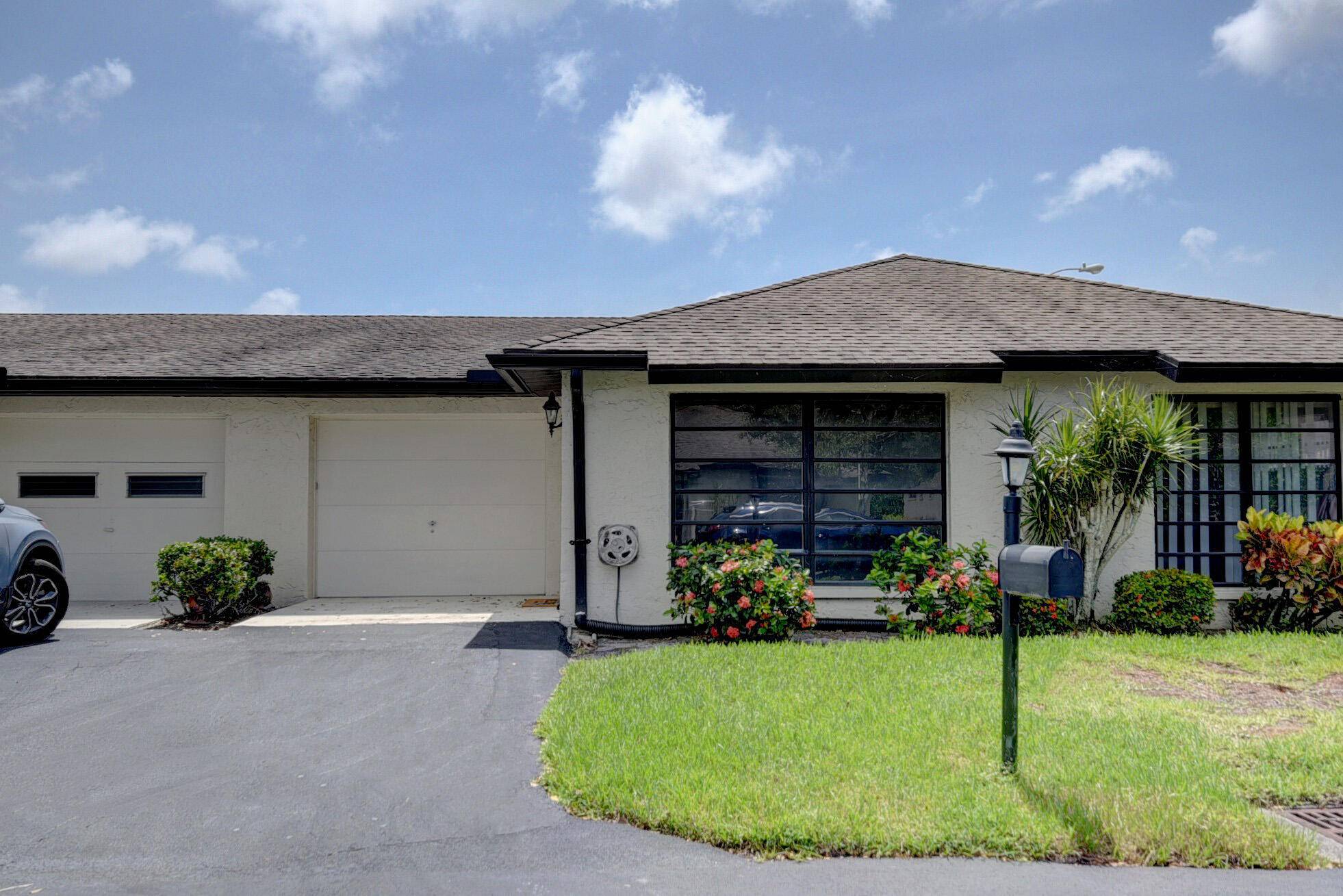 Boynton Beach, FL 33436,4939 Equestrian CIR B