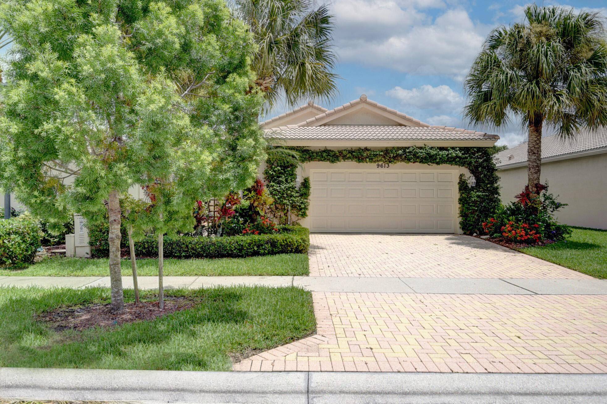 Royal Palm Beach, FL 33411,9613 Sandpiper LN