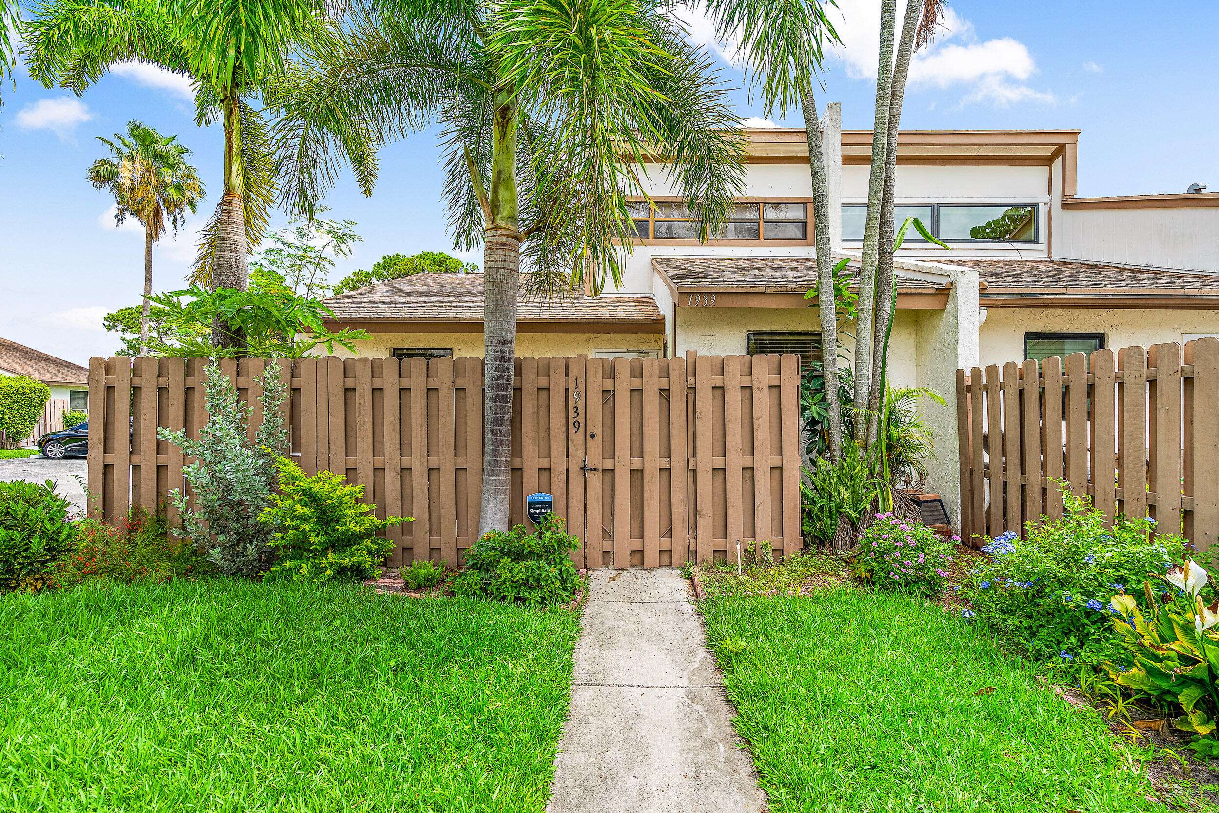 West Palm Beach, FL 33415,1939 Monks CT