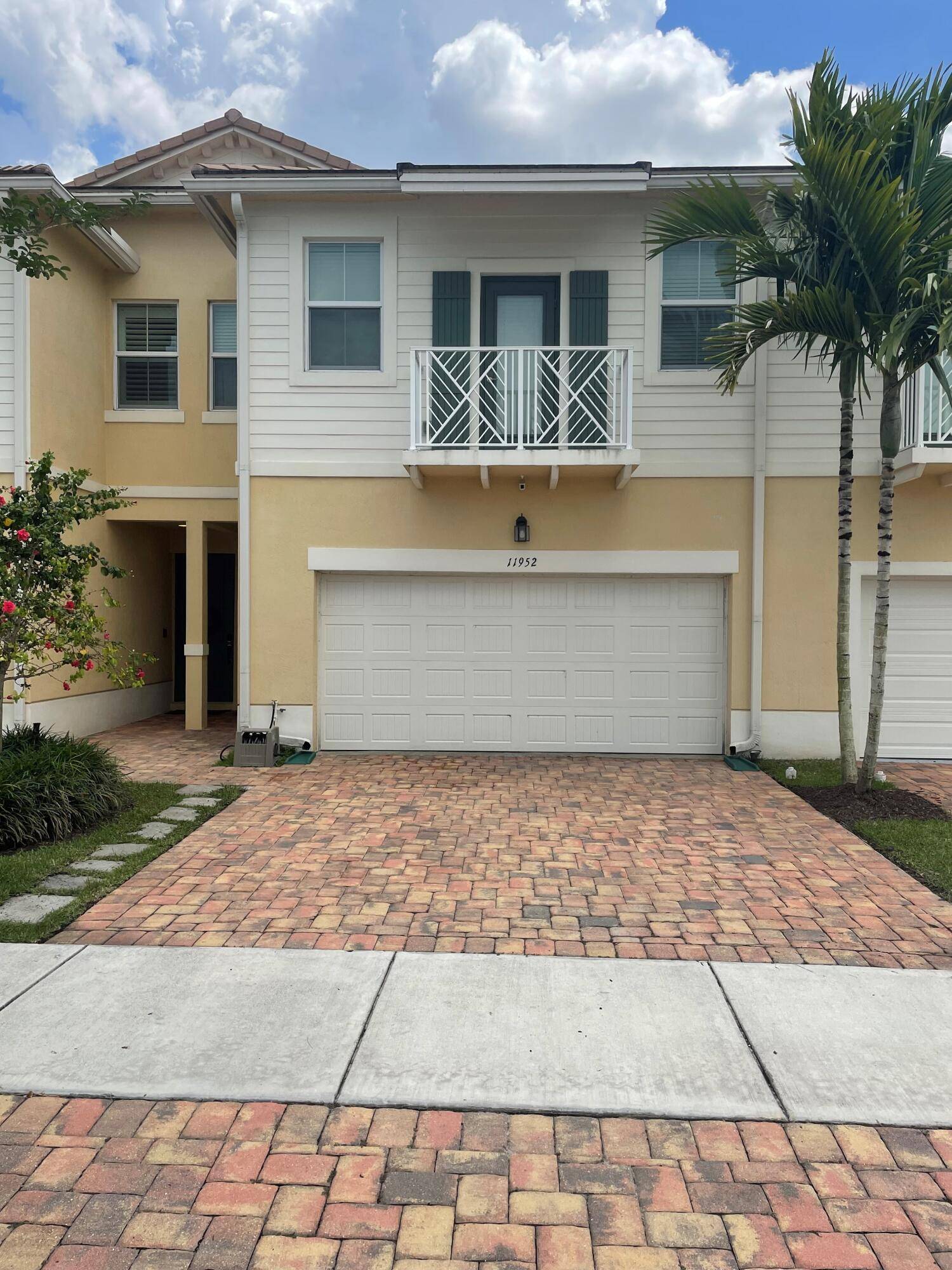 Royal Palm Beach, FL 33411,11952 Cypress Key WAY