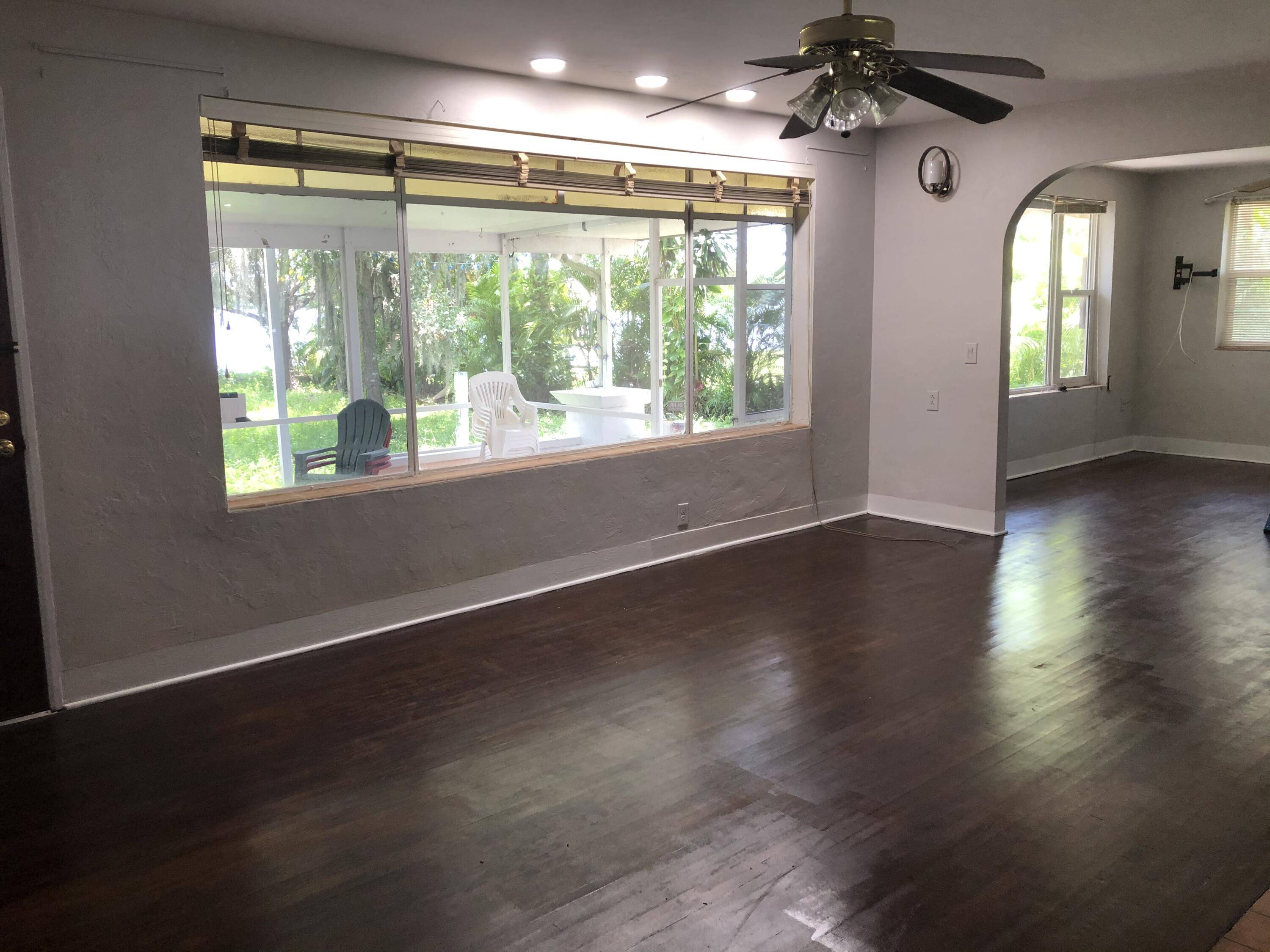 North Fort Myers, FL 33903,67 W North Shore AVE