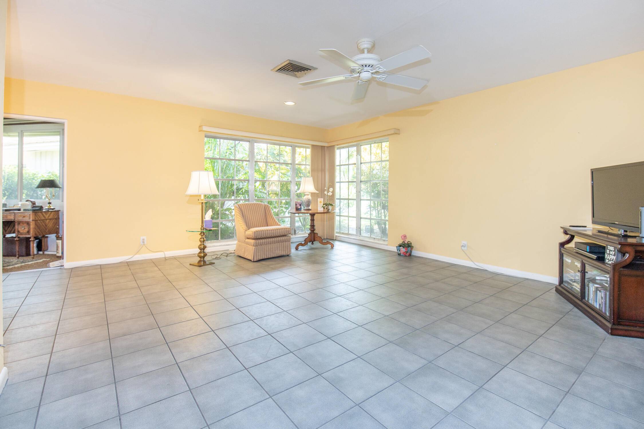 Atlantis, FL 33462,102 Villa CIR