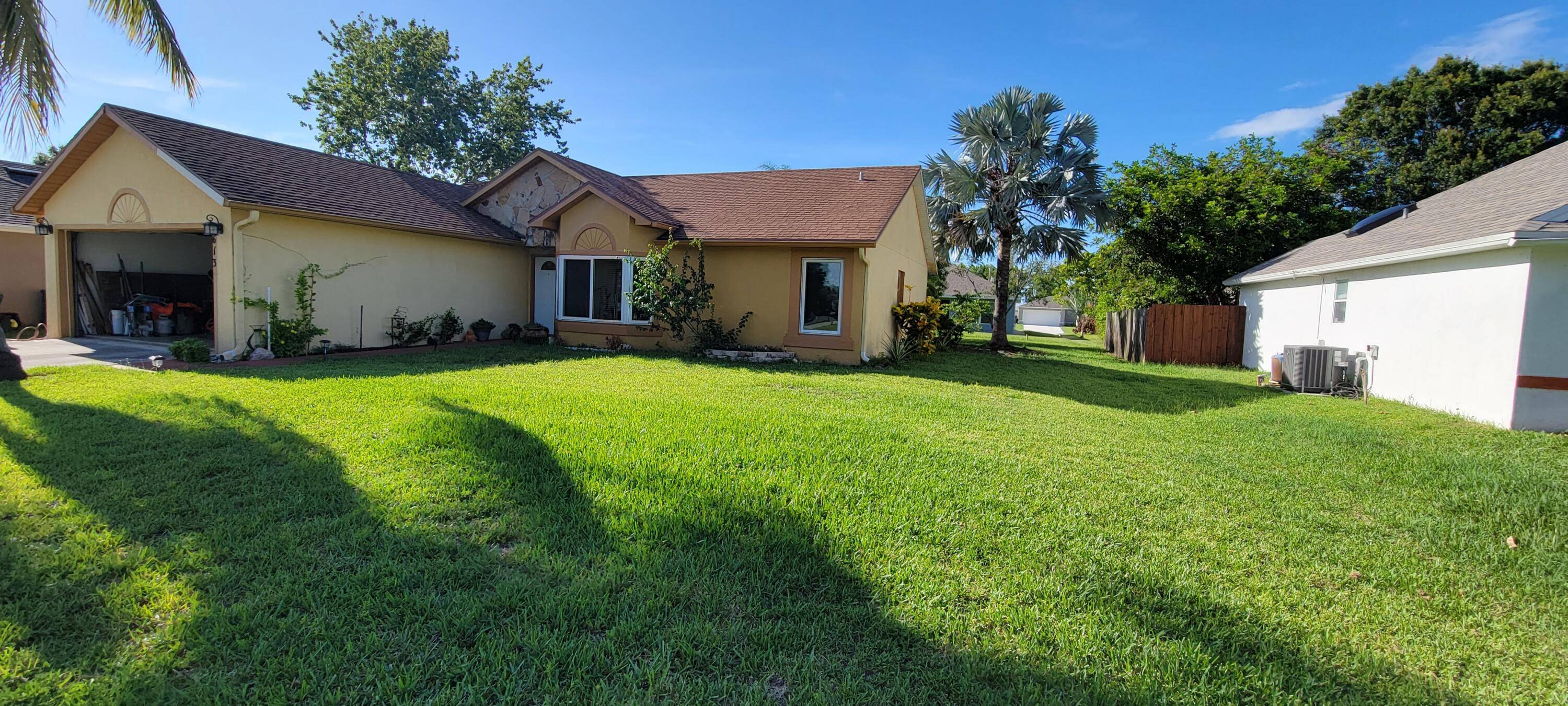 Port Saint Lucie, FL 34983,613 SW Dolores AVE