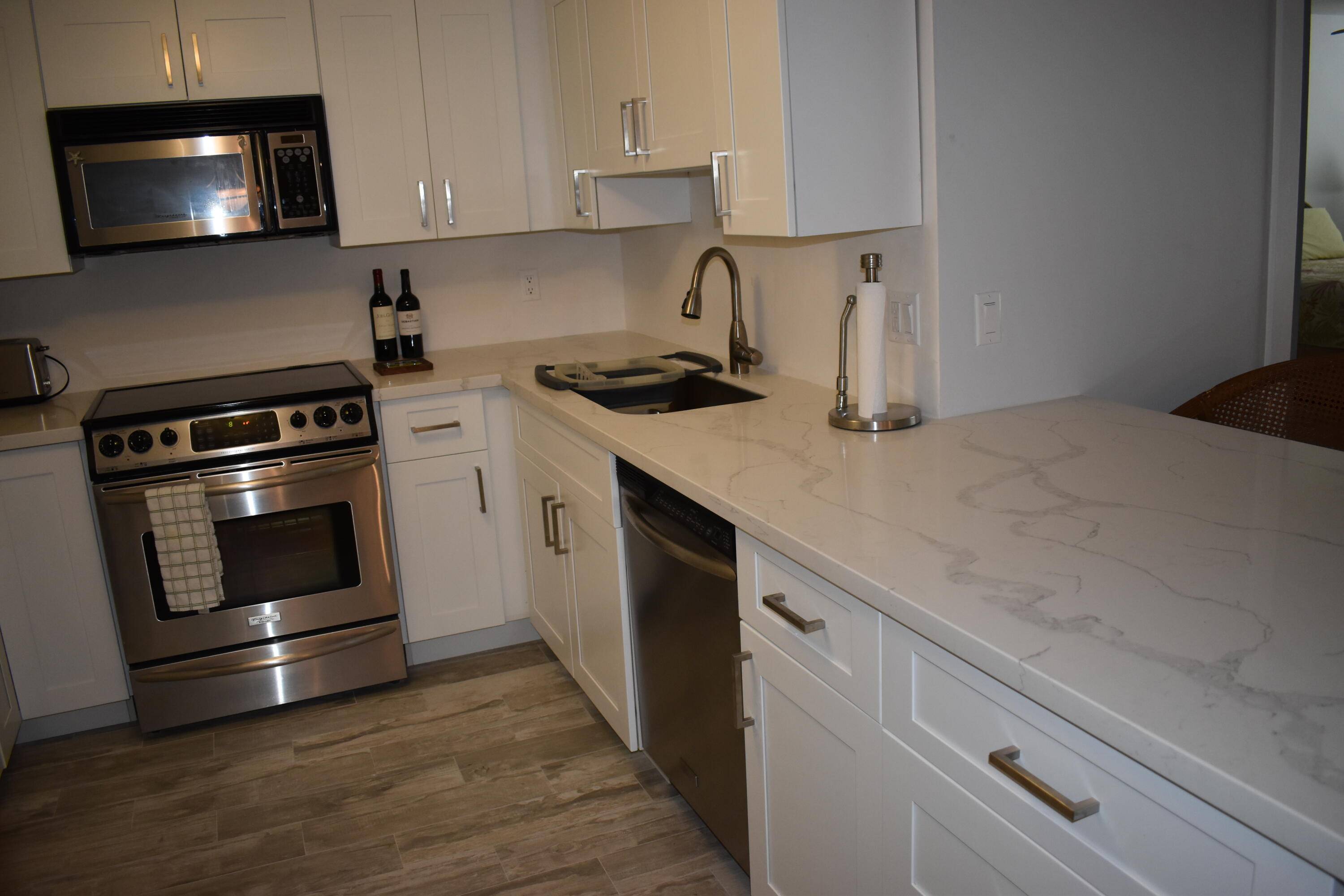 Fort Lauderdale, FL 33316,1 Las Olas CIR 414