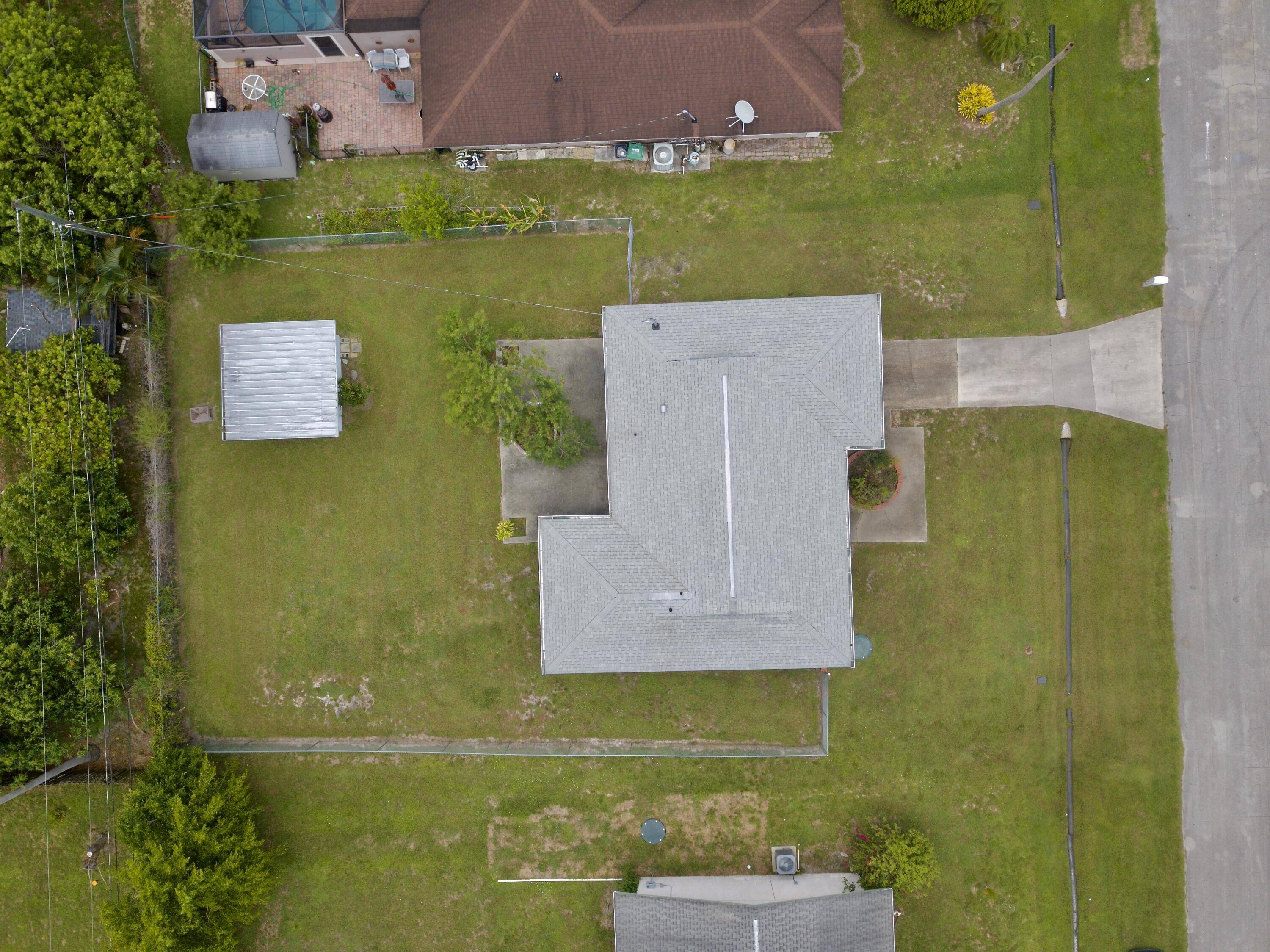 Port Saint Lucie, FL 34983,712 SW Hibiscus ST