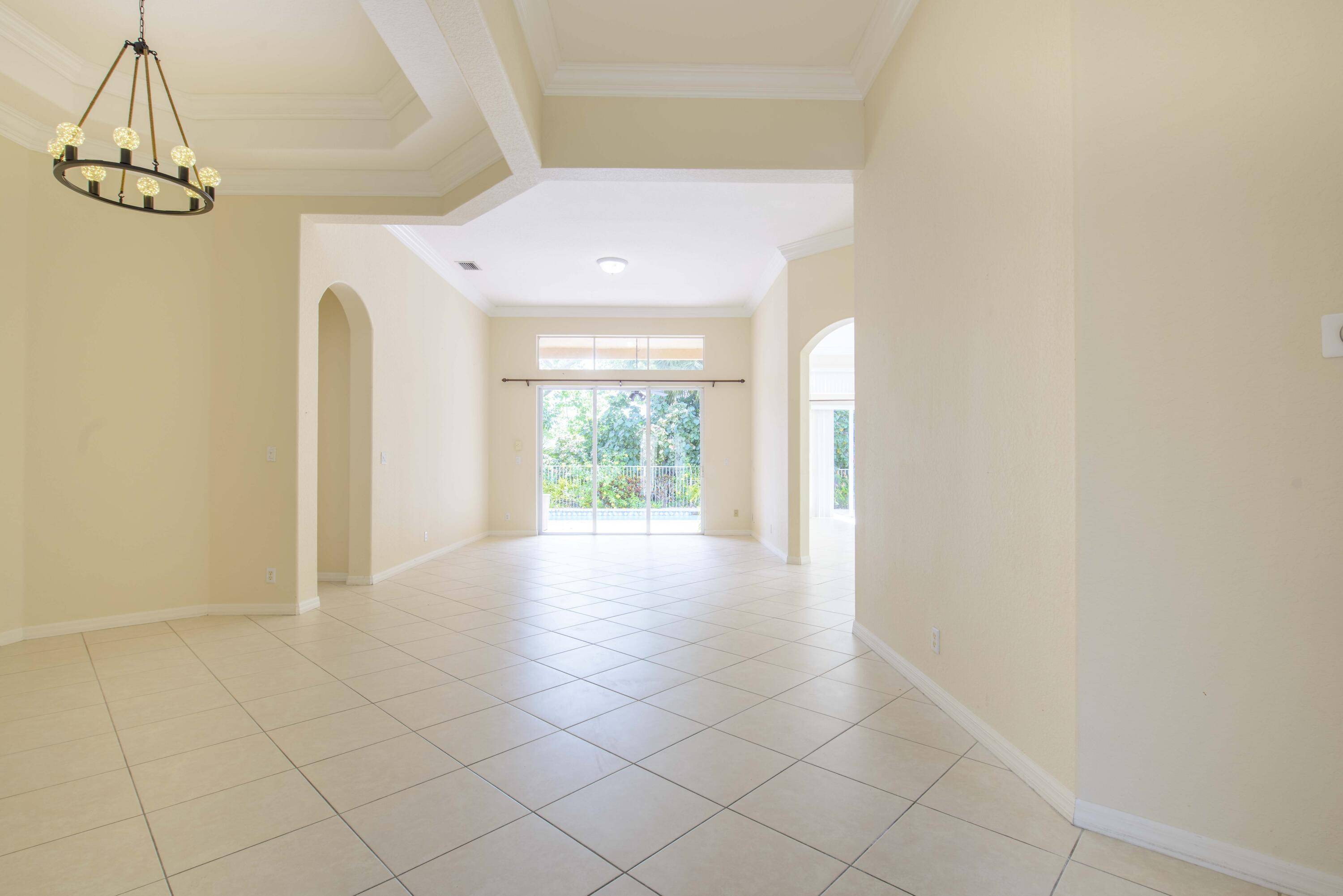 Wellington, FL 33414,1295 Beacon CIR