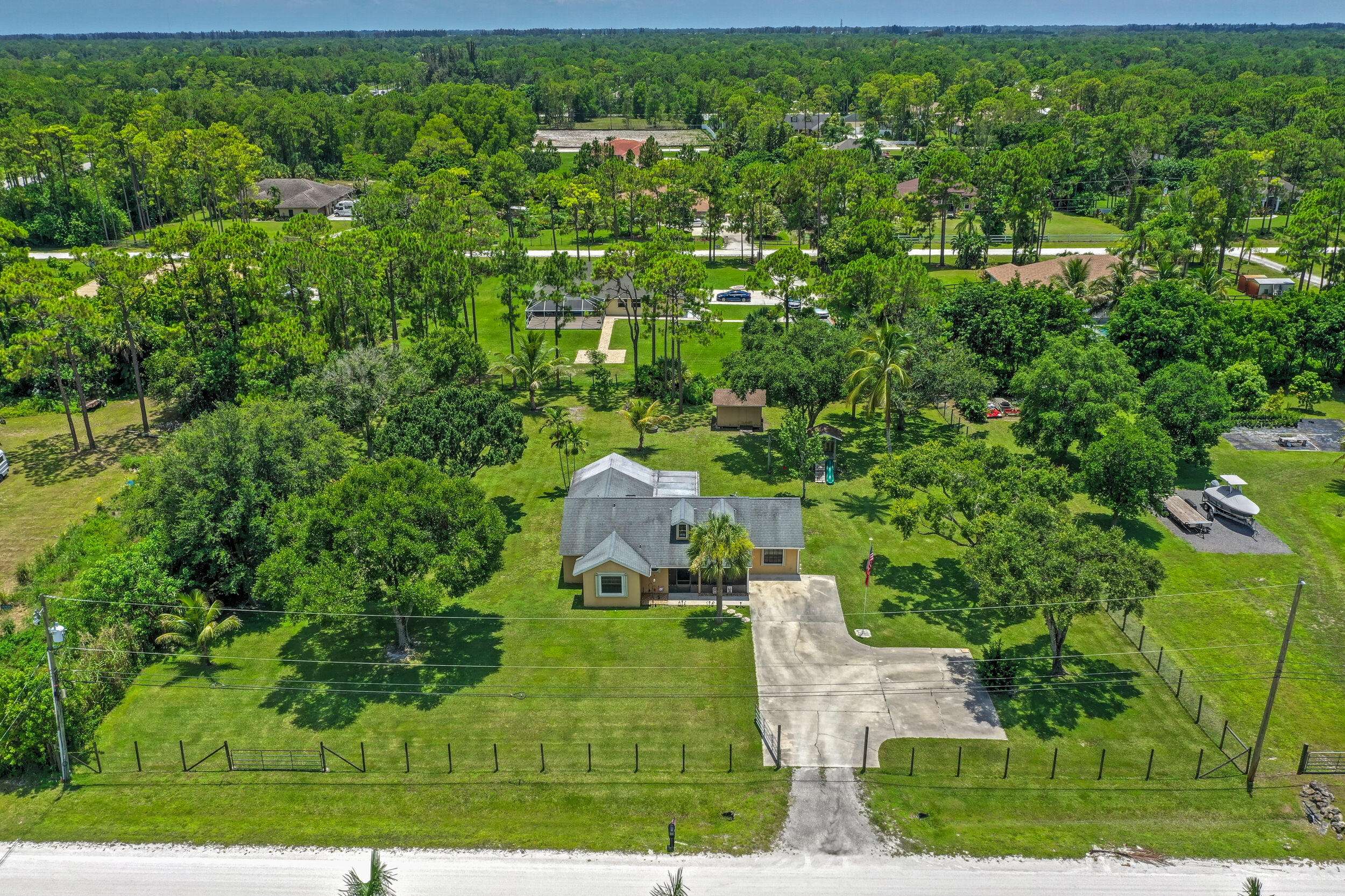 Loxahatchee, FL 33470,16082 N 78th RD